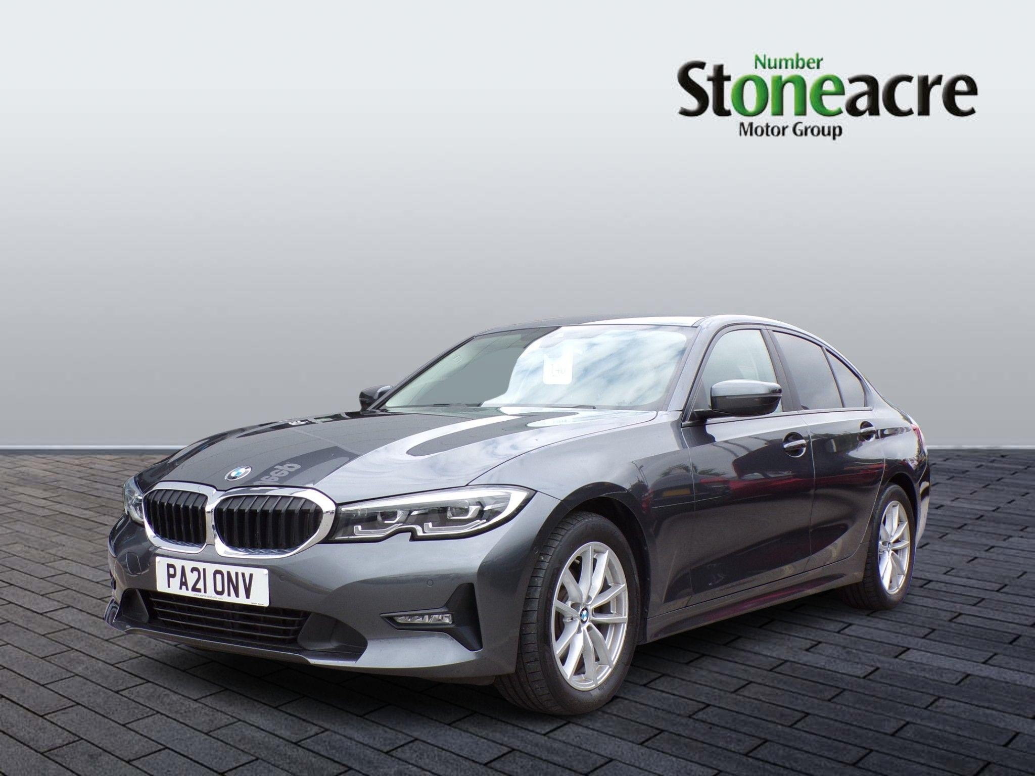 BMW 3 Series Image 7