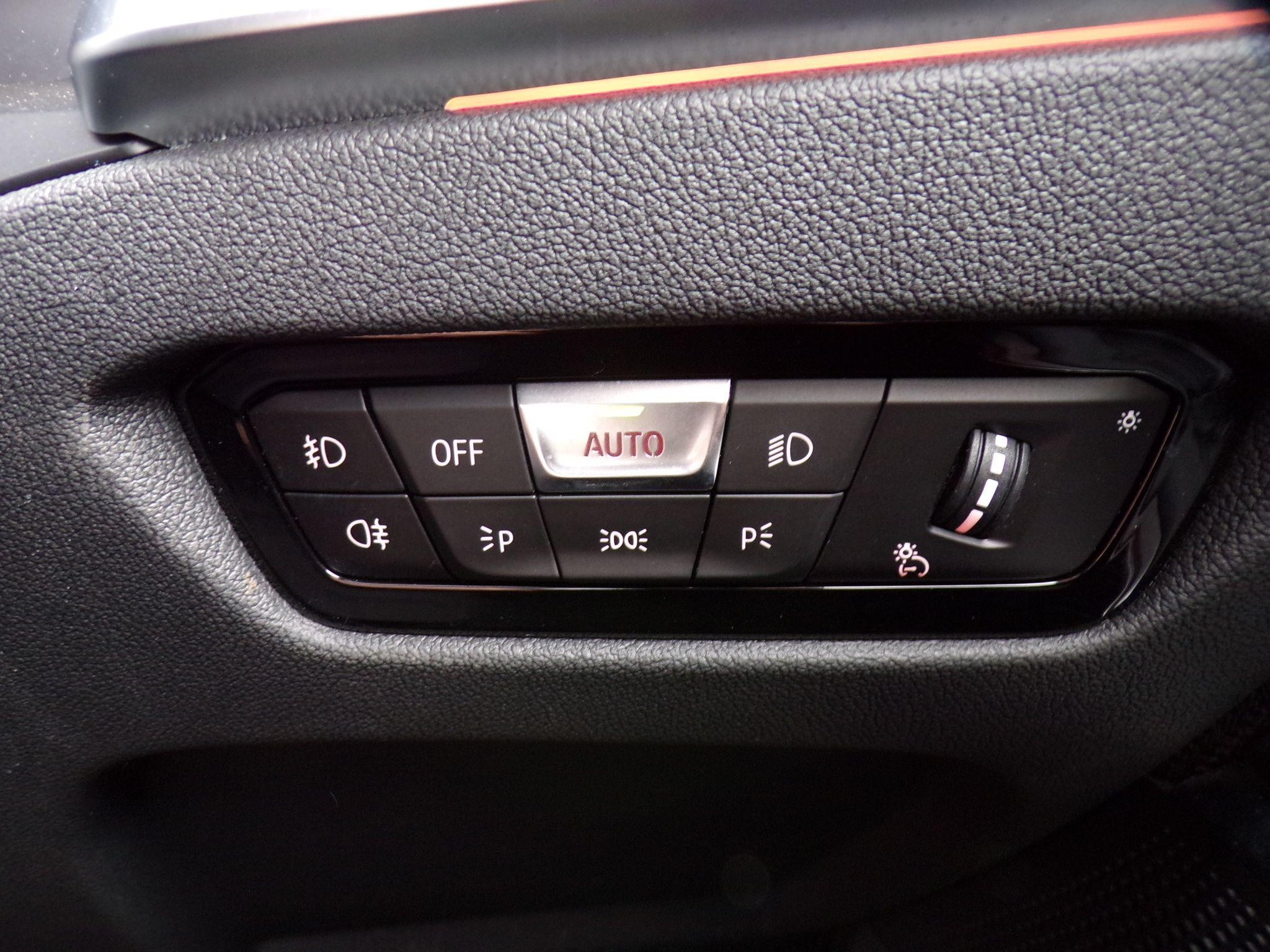BMW 3 Series Image 20