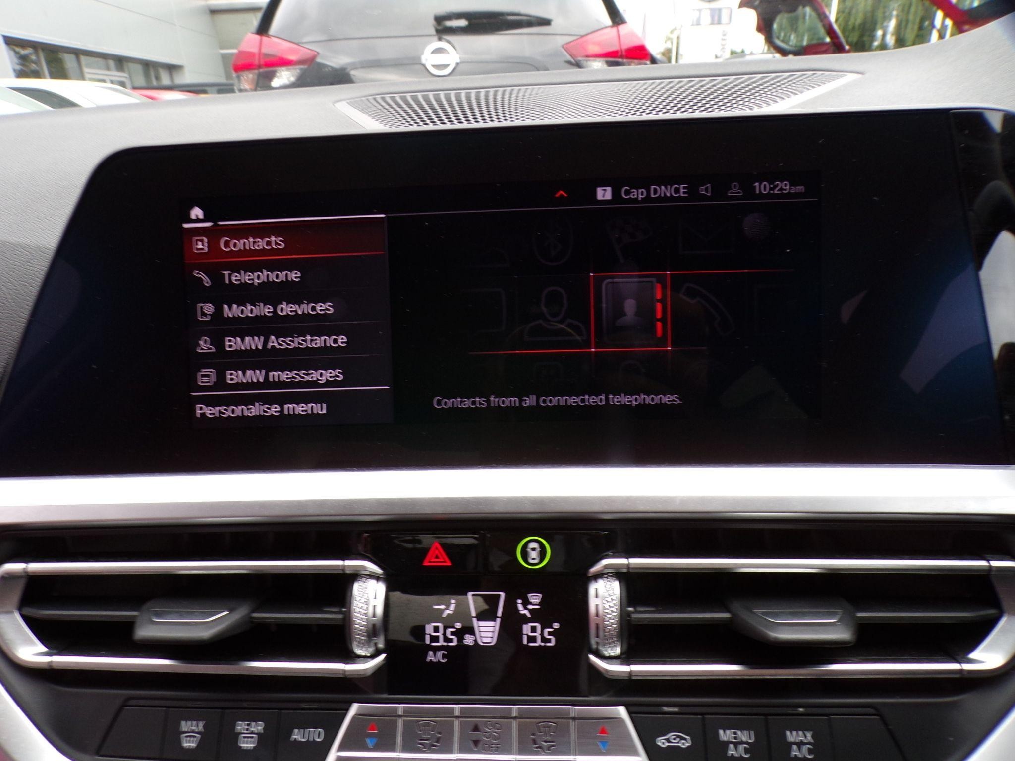 BMW 3 Series Image 24