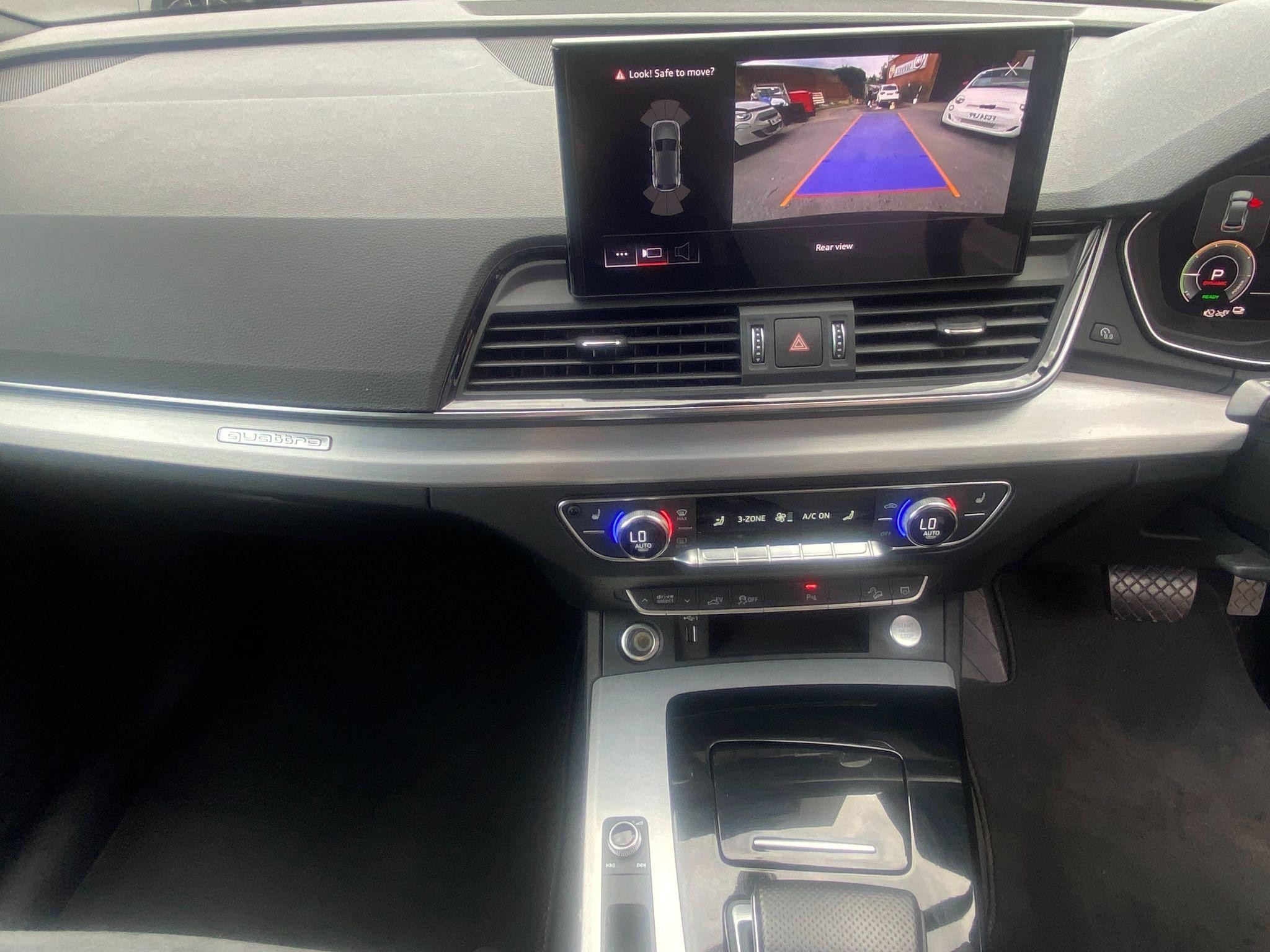 Audi Q5 Image 17