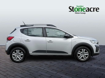 Dacia Sandero Stepway Stepway Expression TCe 100 Bi-Fuel MY23 HT73CPZ Image 2