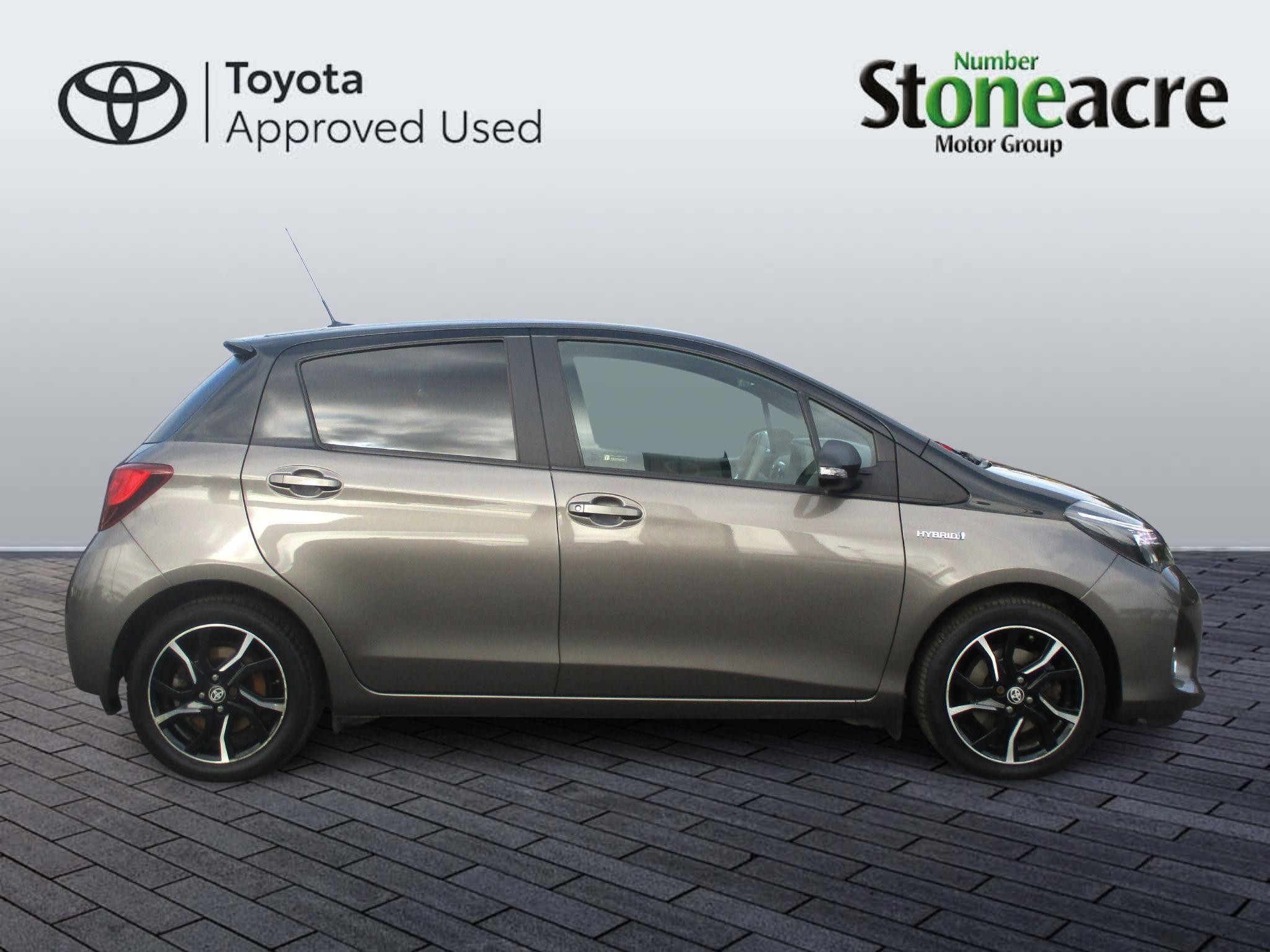 Toyota Yaris Image 4
