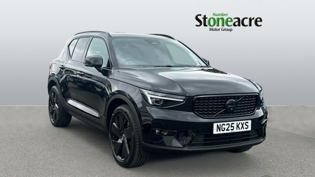 Volvo XC40 2.0 B4 MHEV Ultra Black Edition DCT Auto Euro 6 (s/s) 5dr NG25KXS Image 1