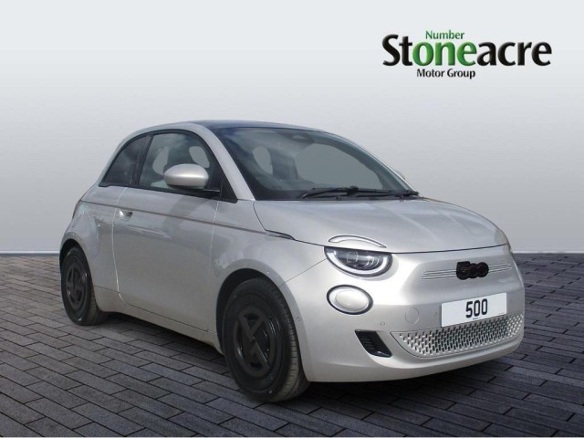 Fiat 500e 42kWh Giorgio Armani Auto 3dr null Image 1