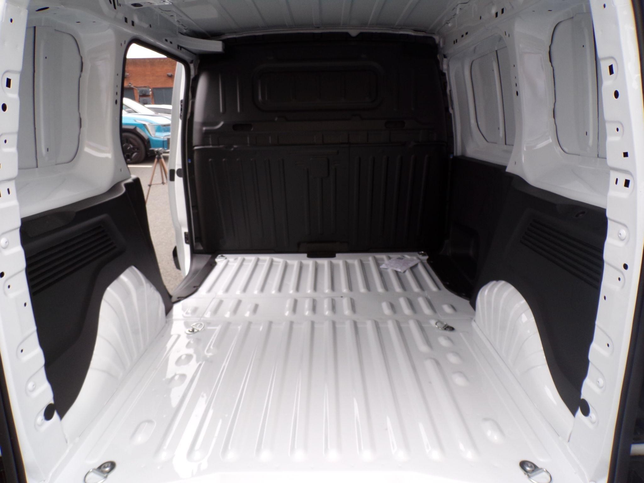 Vauxhall Combo Electric Image 9