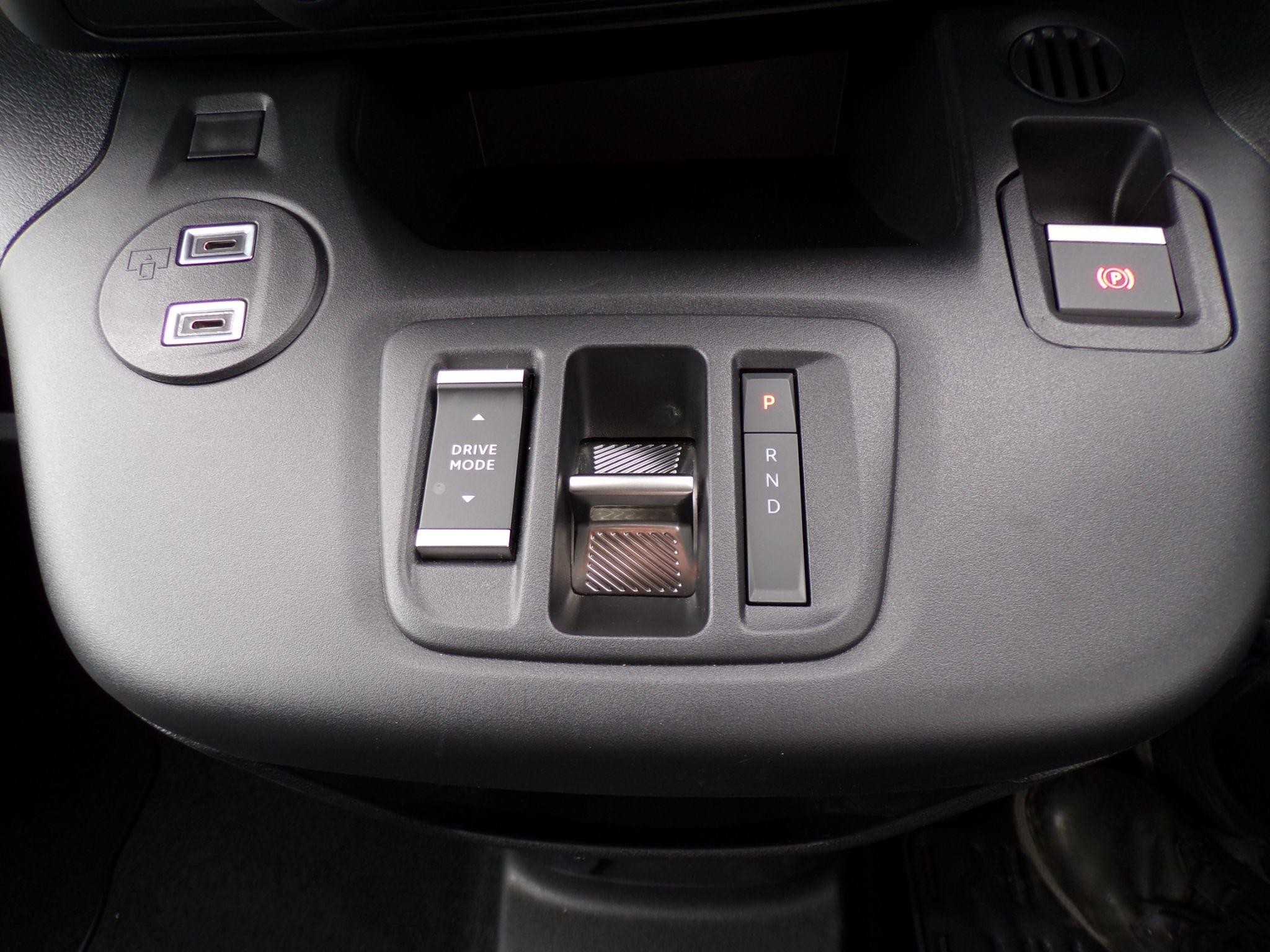 Vauxhall Combo Electric Image 15