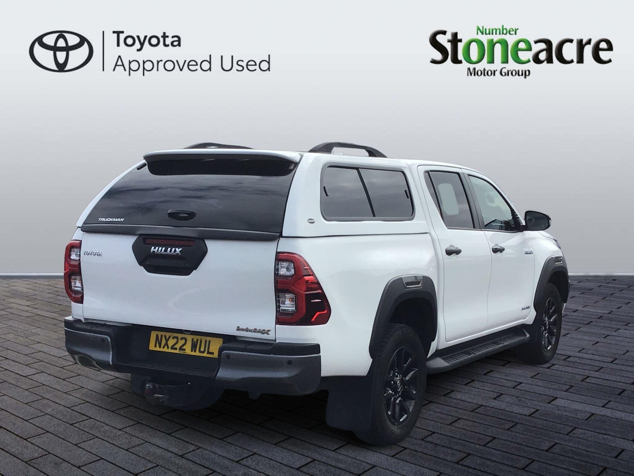 Toyota Hilux Image 5