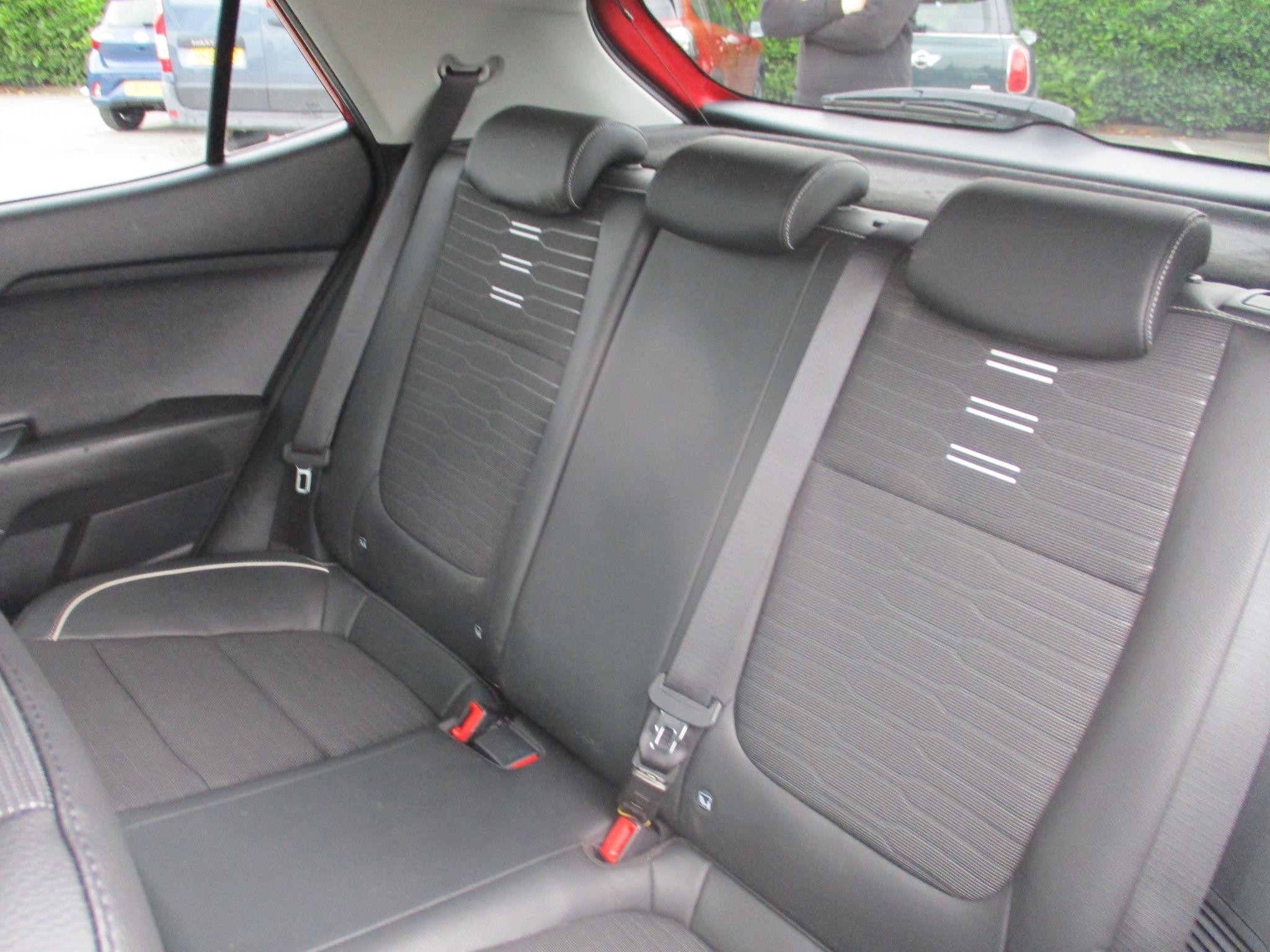 Kia Stonic Image 16
