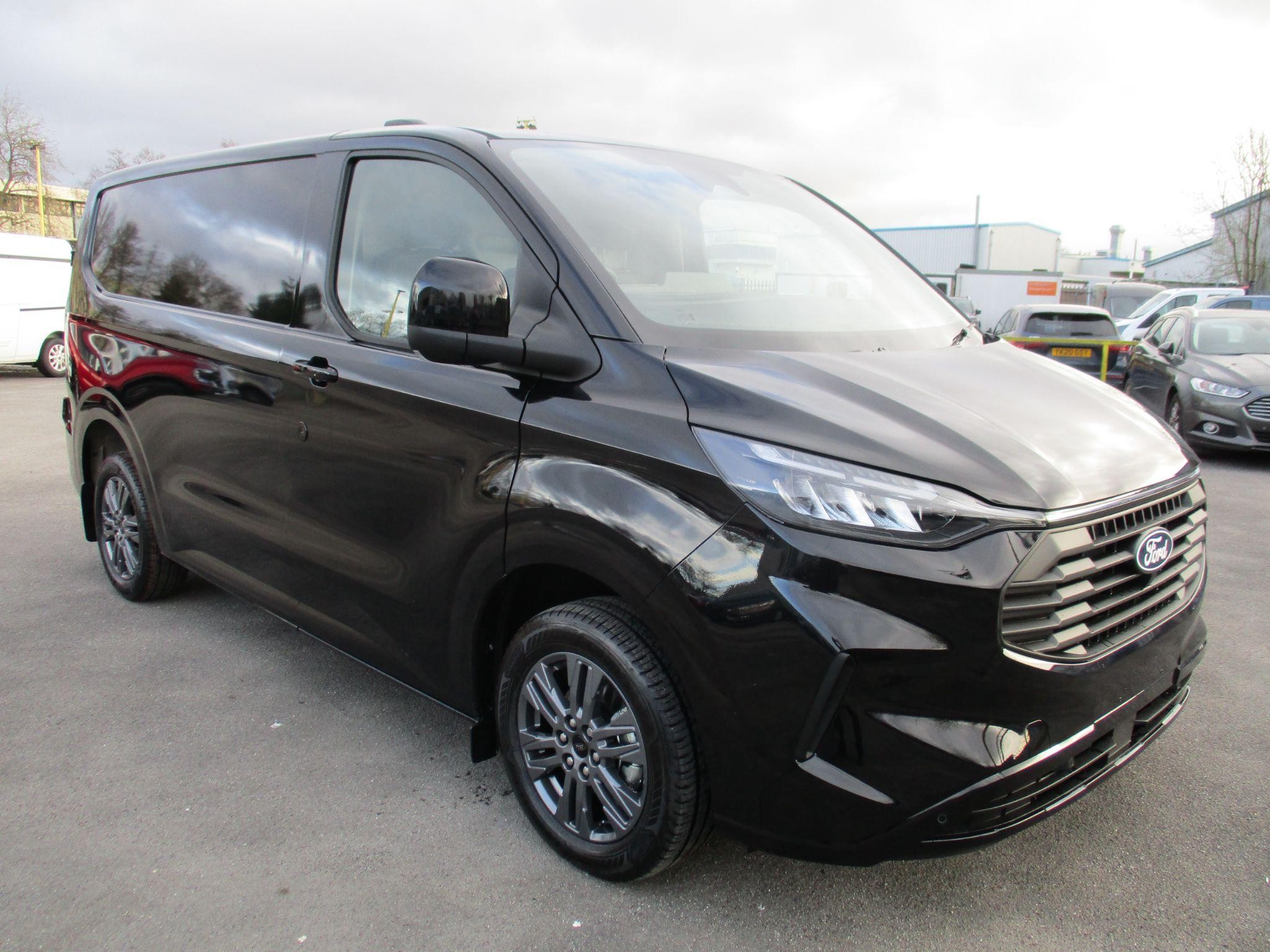 Ford Transit Custom Image 1