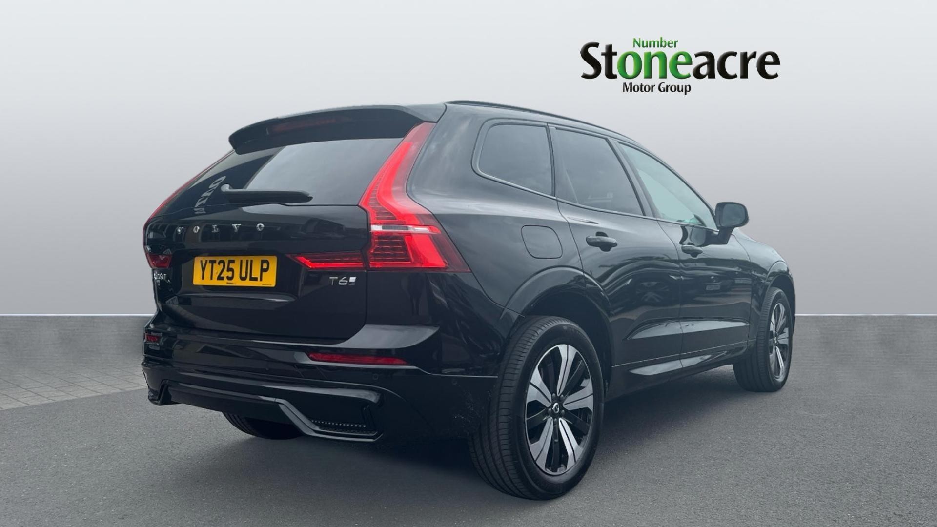 Volvo XC60 Image 2