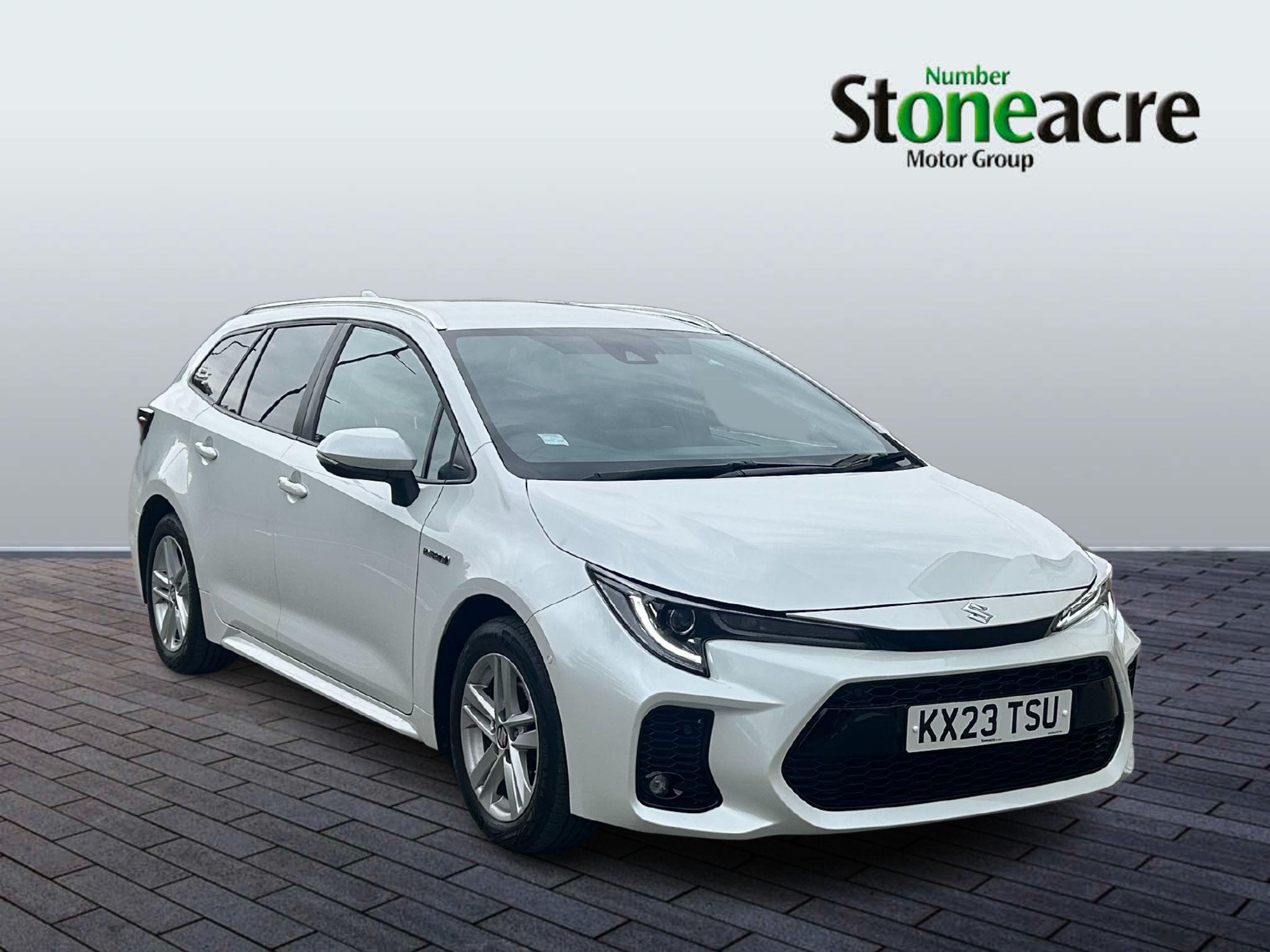 Suzuki Swace Image 1