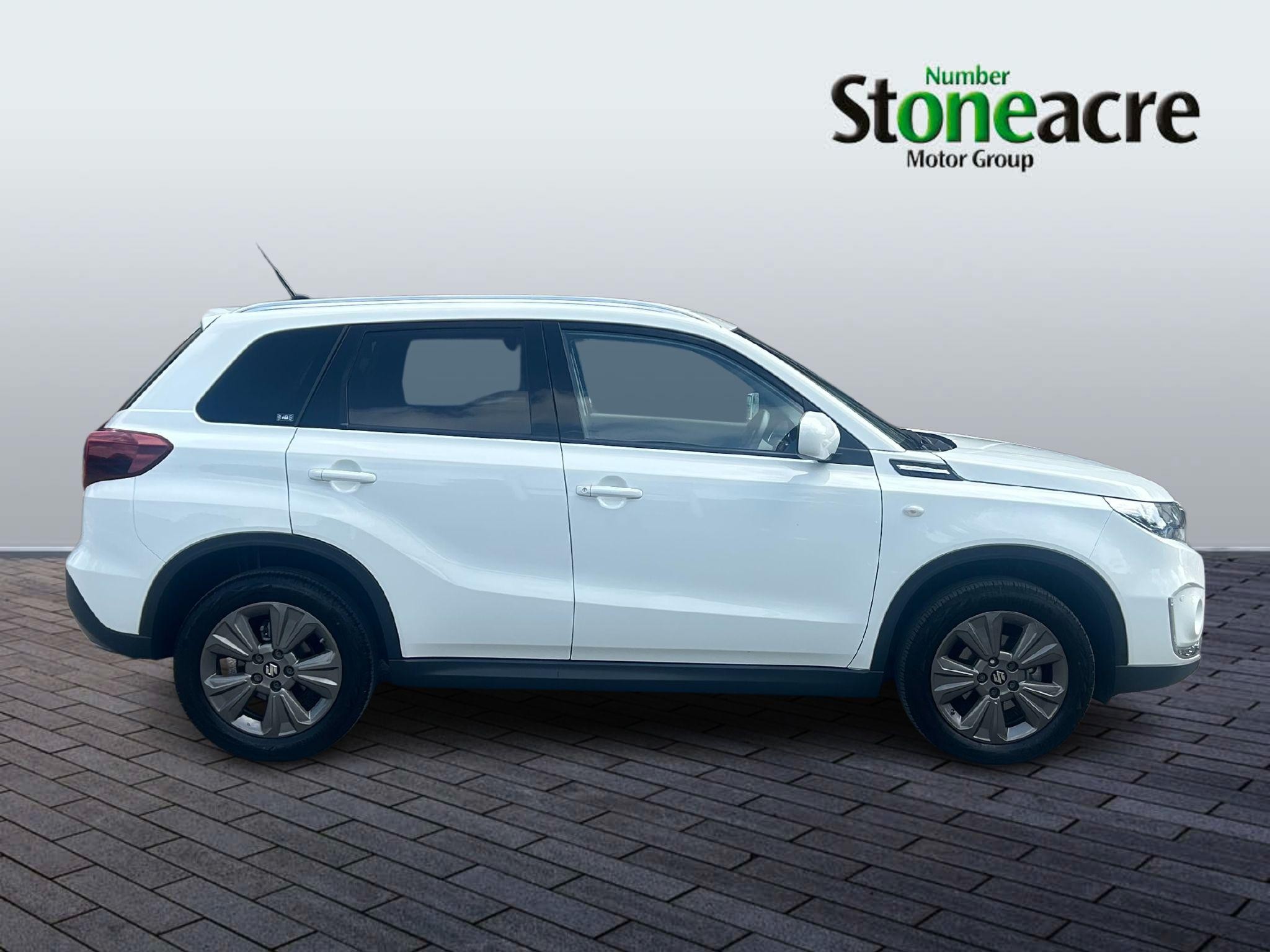 Suzuki Vitara Image 2