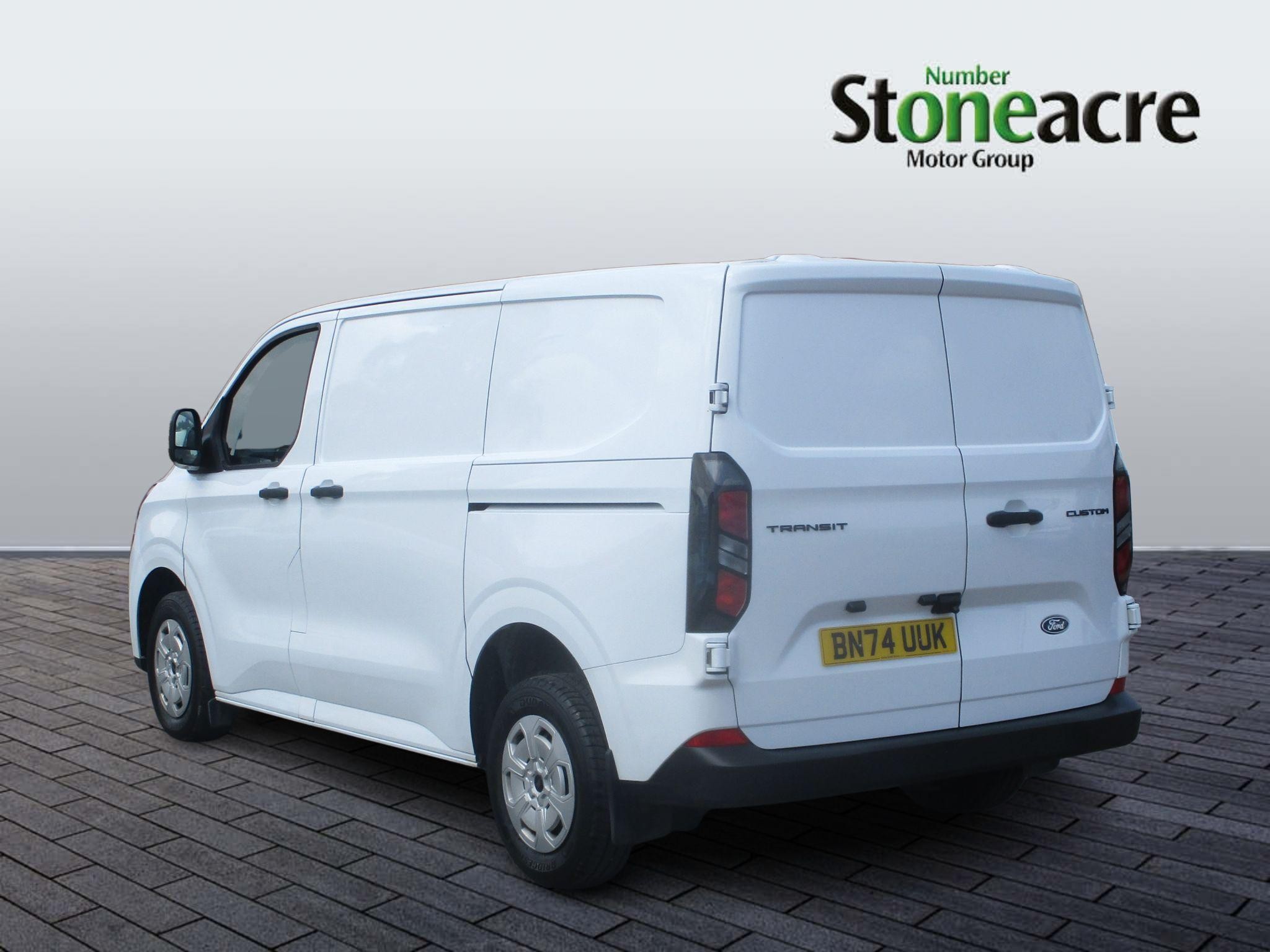 Ford Transit Custom Image 7