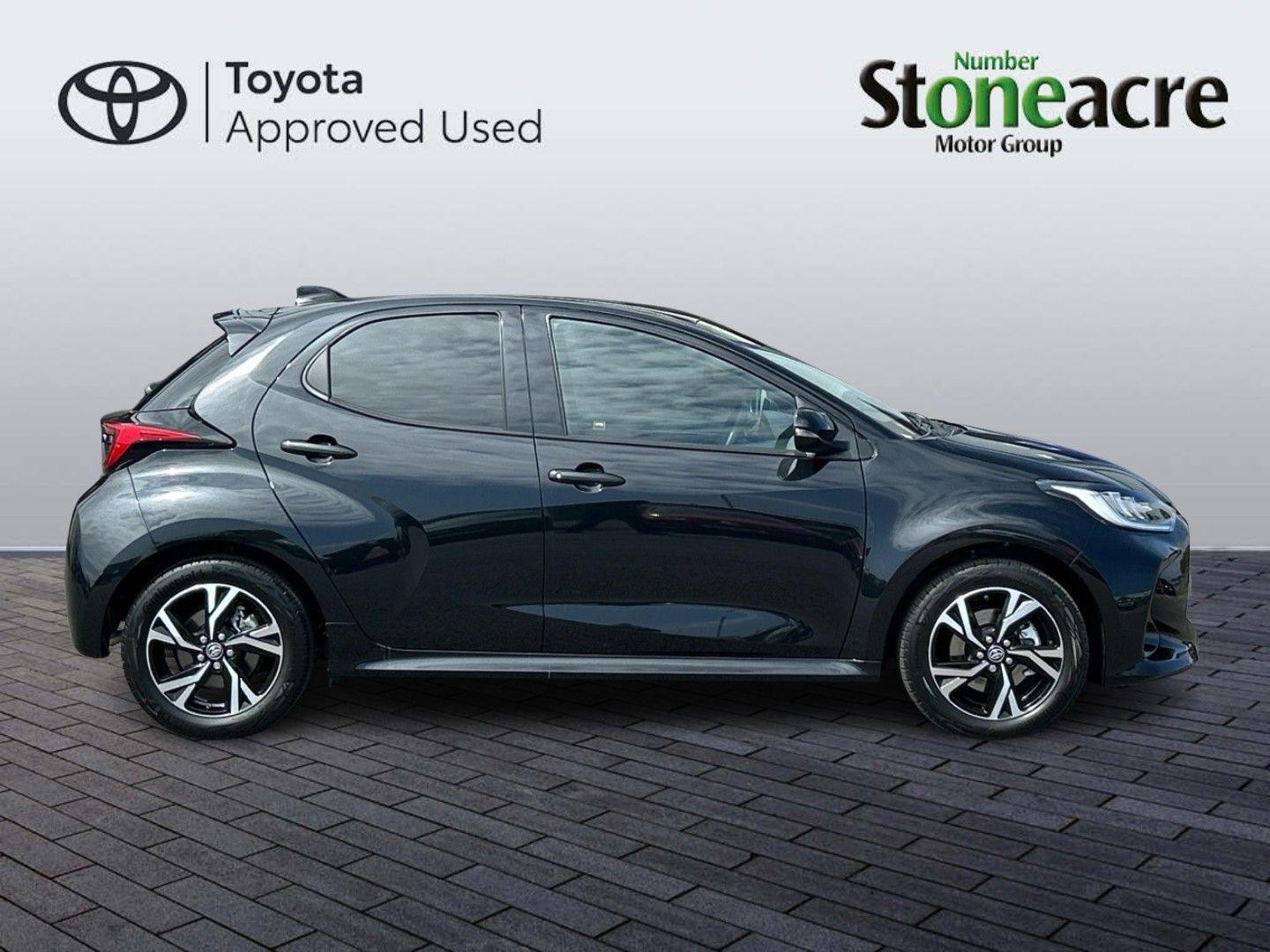 Toyota Yaris Image 4