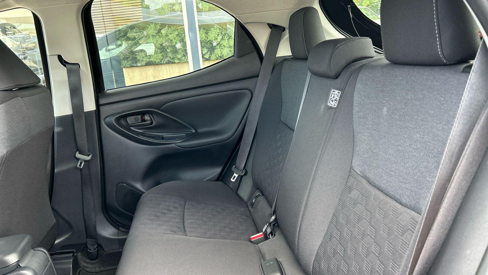 Toyota Yaris Image 19