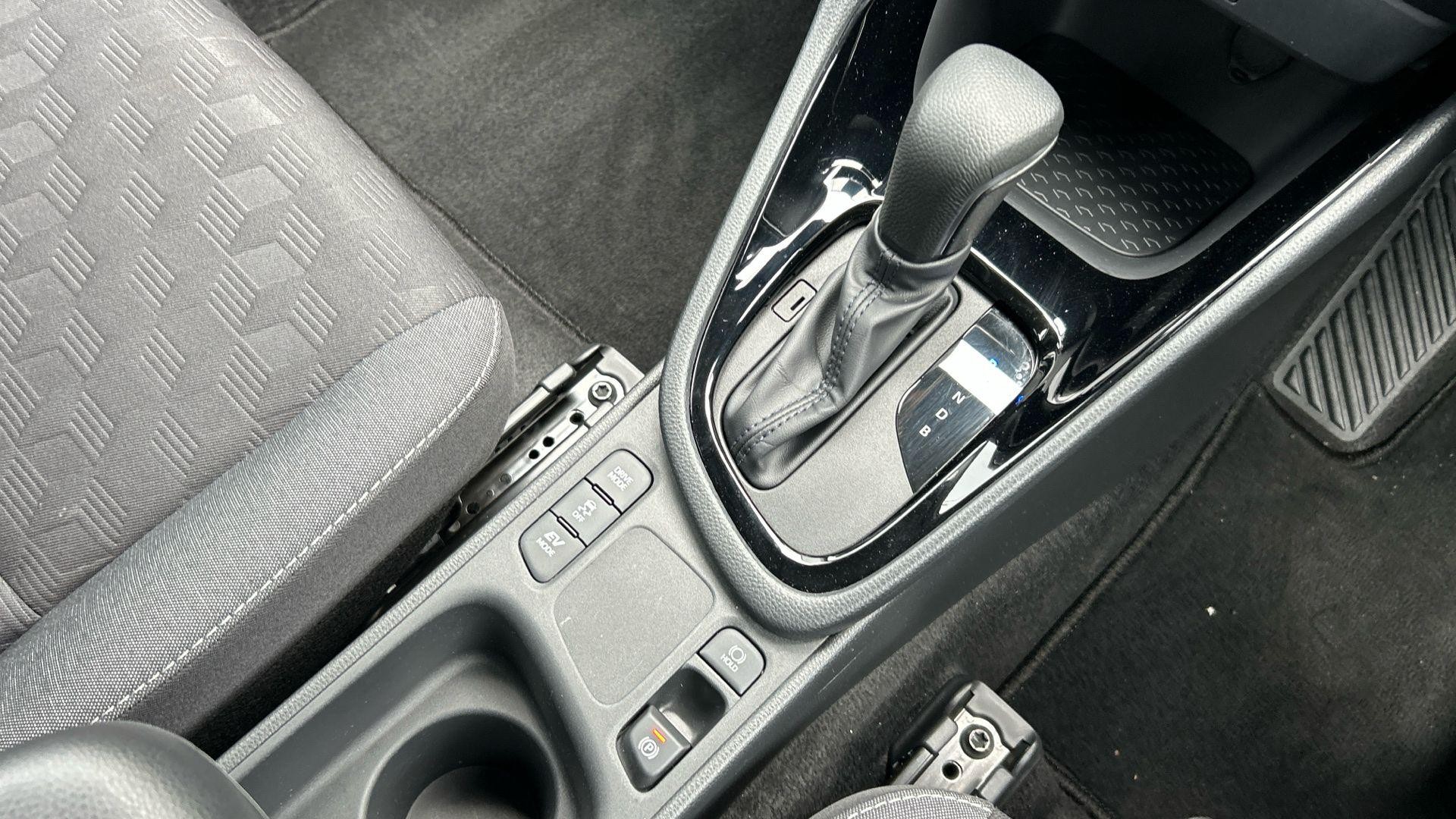 Toyota Yaris Image 32