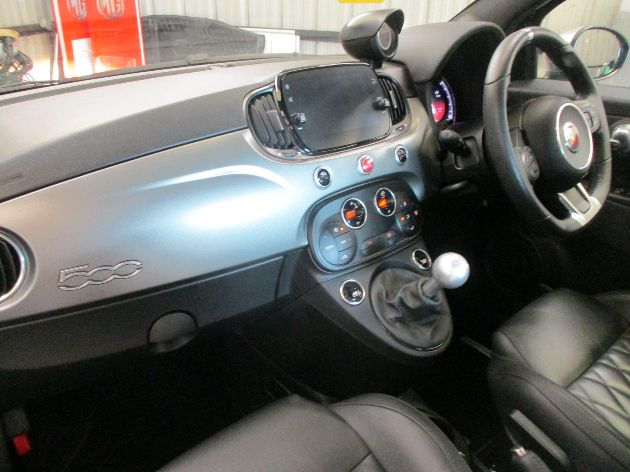 Abarth 595 Image 14