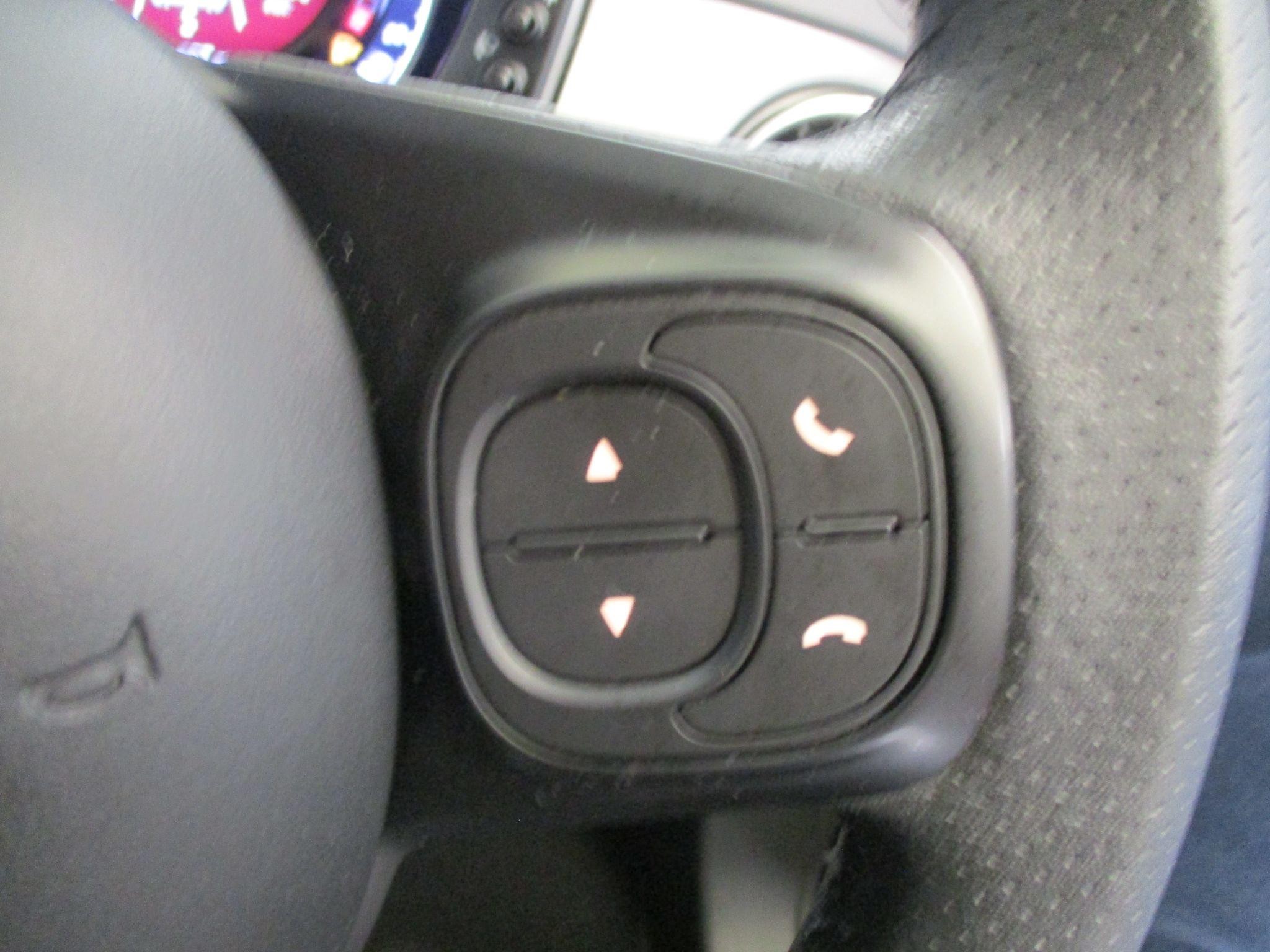 Abarth 595 Image 18