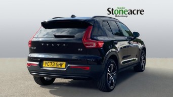 Volvo XC40 2.0 B3P Plus Dark 5dr Auto YC73GHF Image 2