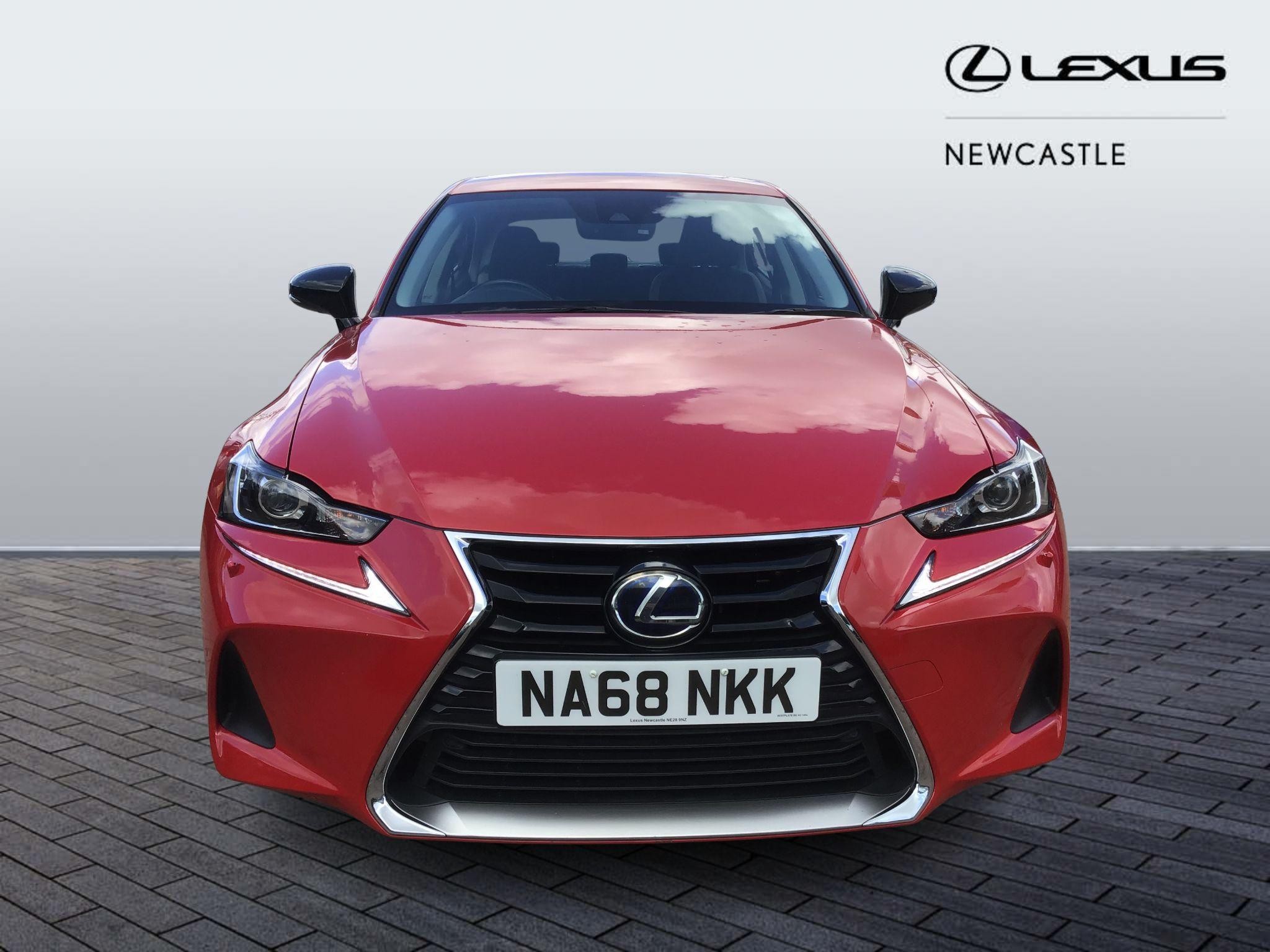 Lexus CT Image 2