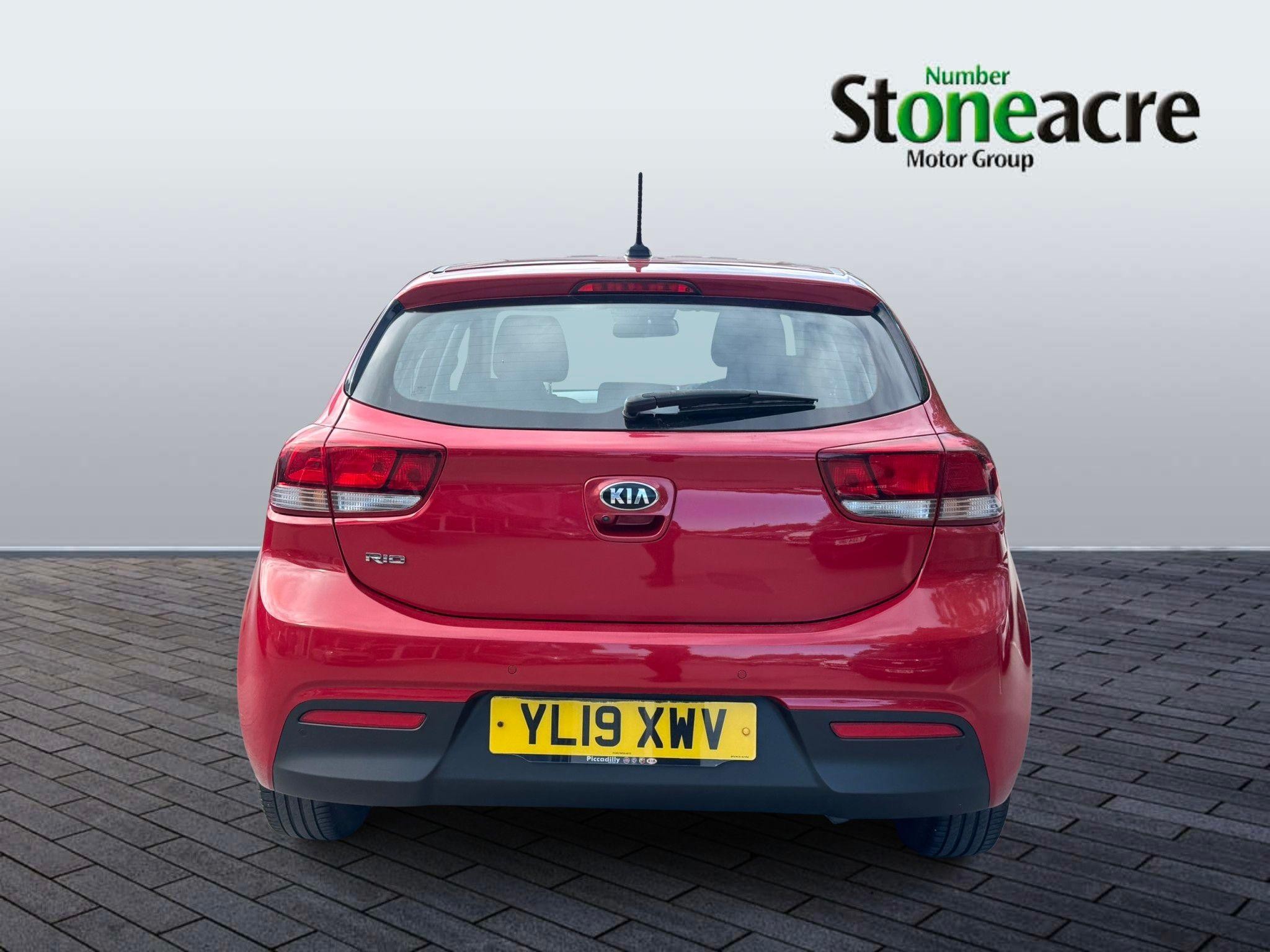 Kia Rio Image 6