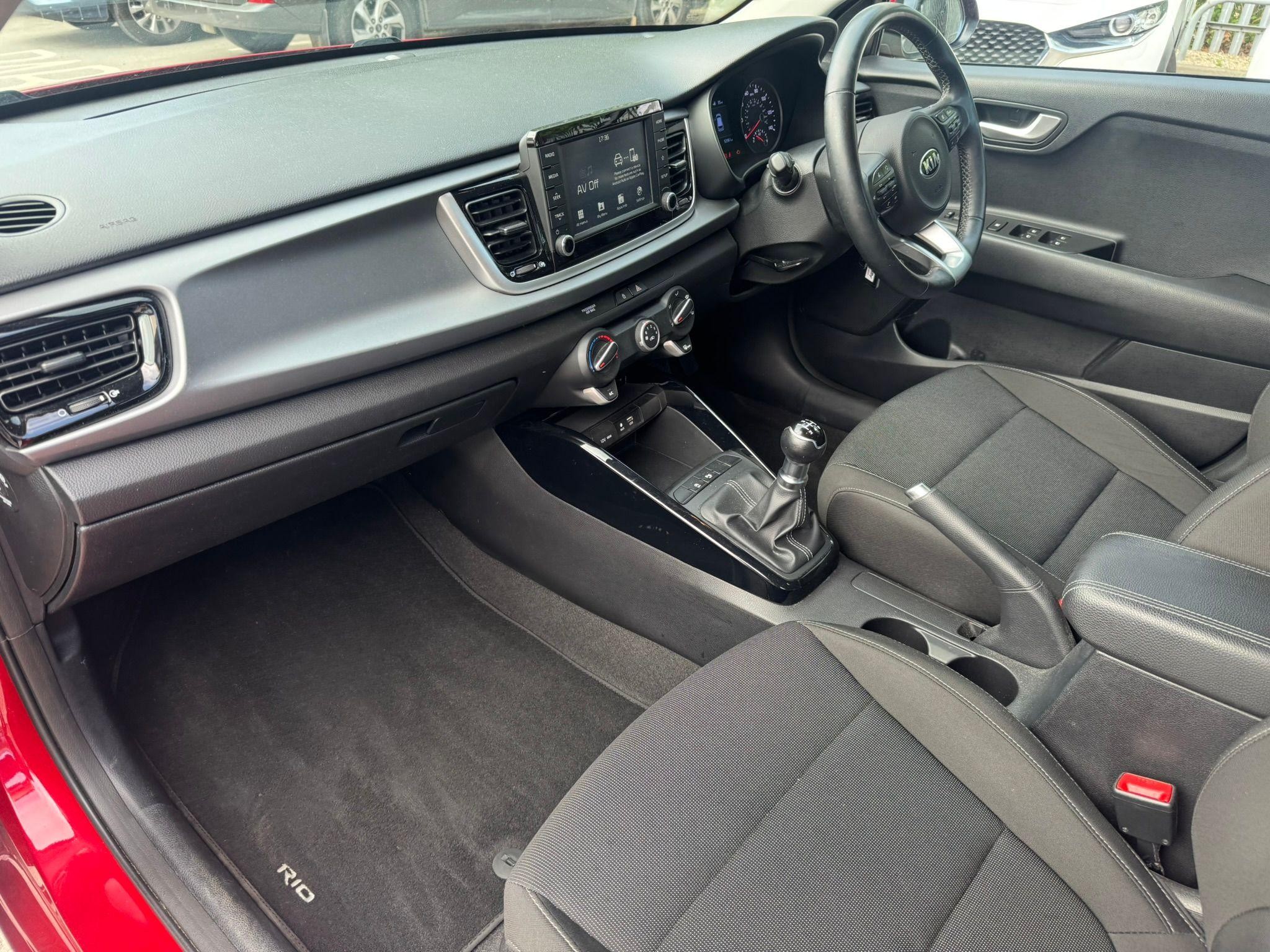 Kia Rio Image 9