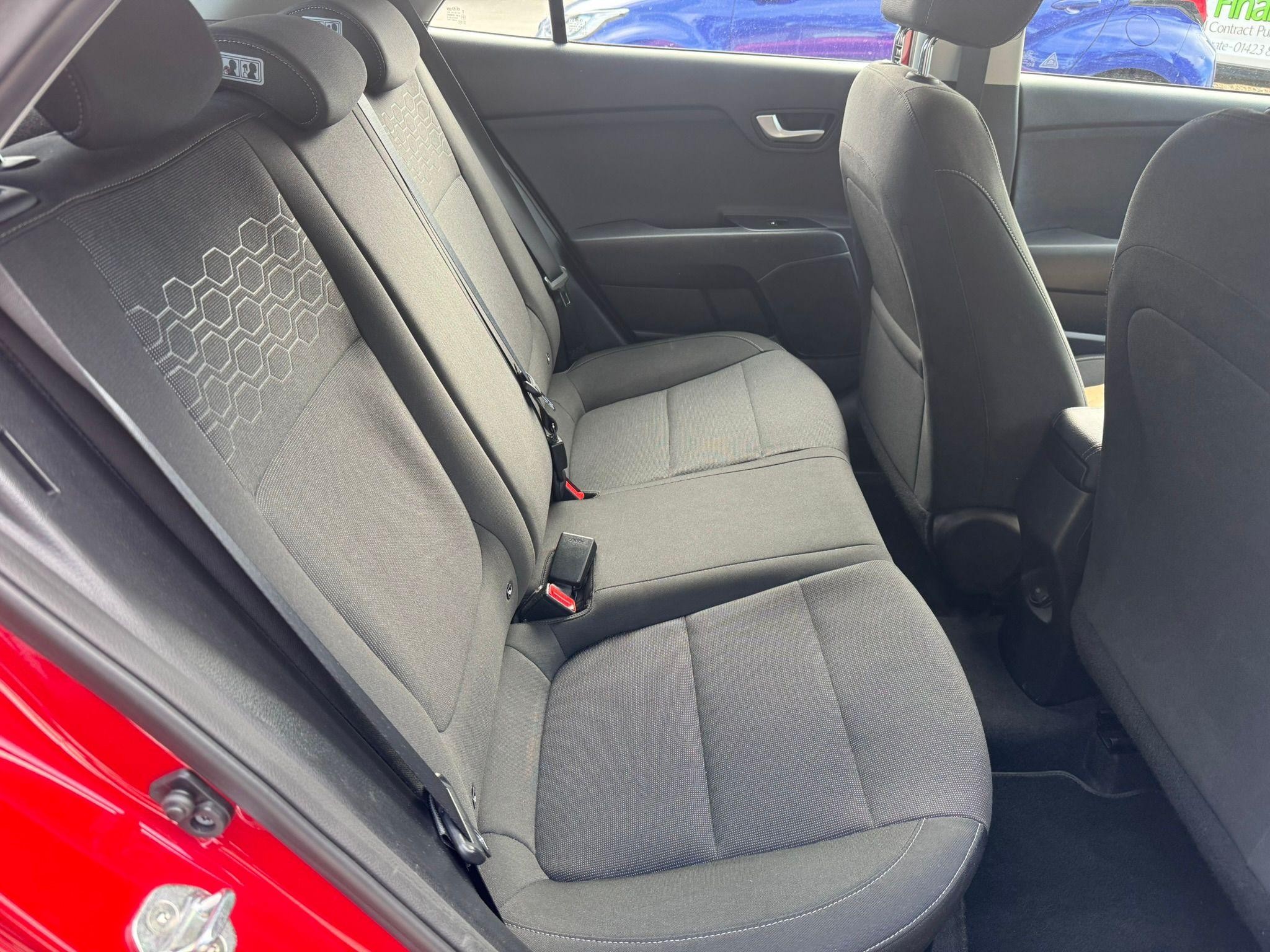 Kia Rio Image 11