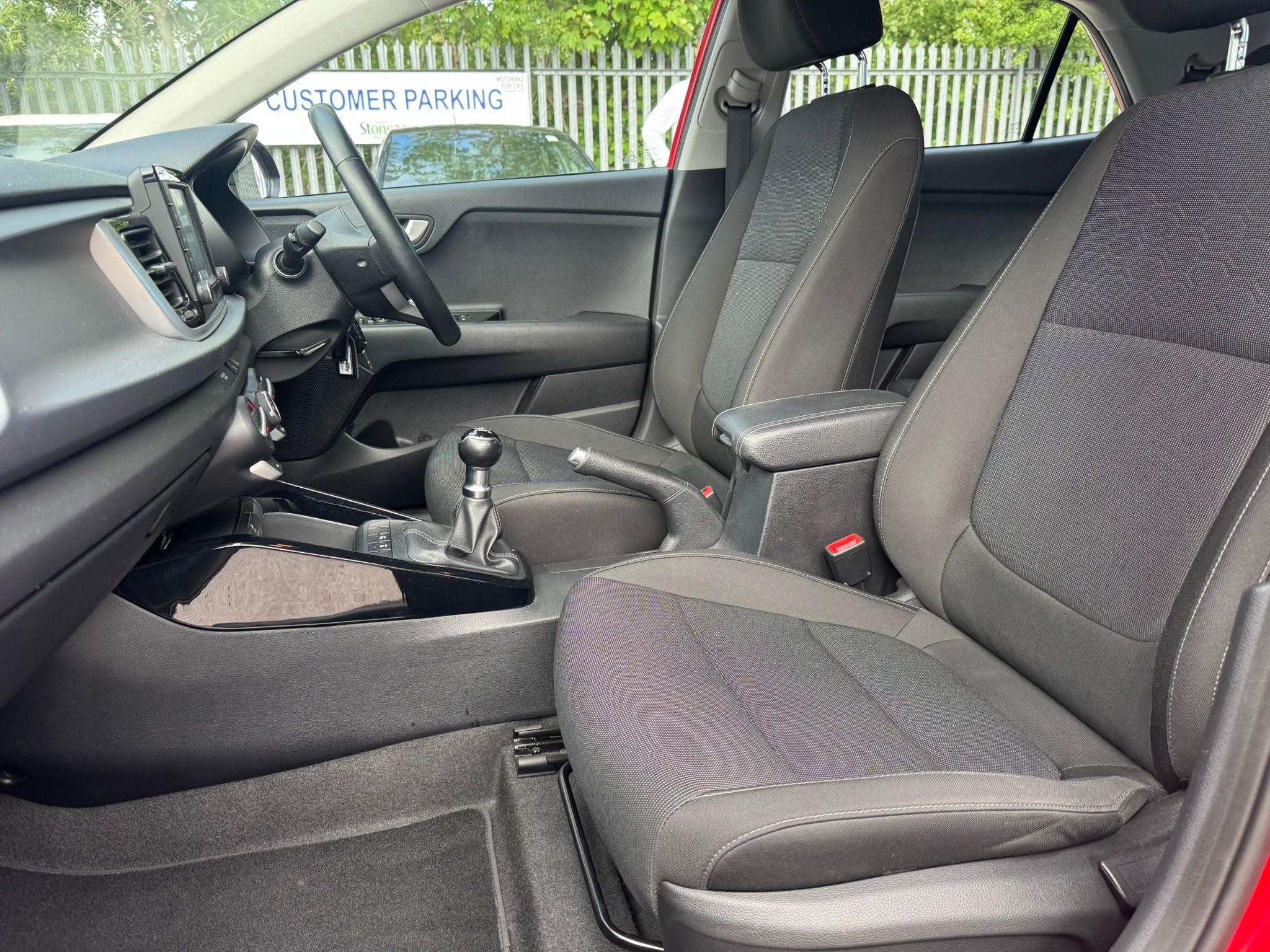 Kia Rio Image 18