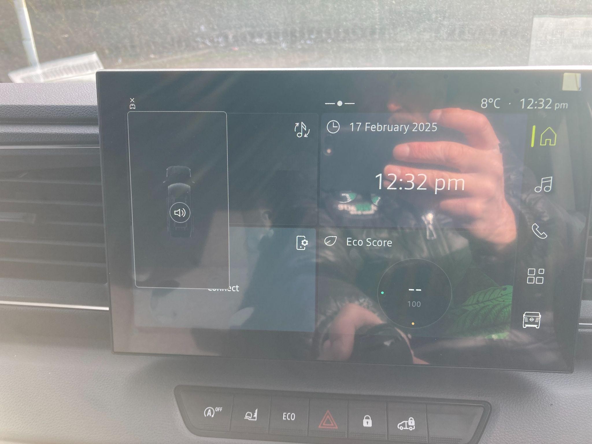 Nissan Interstar Image 15