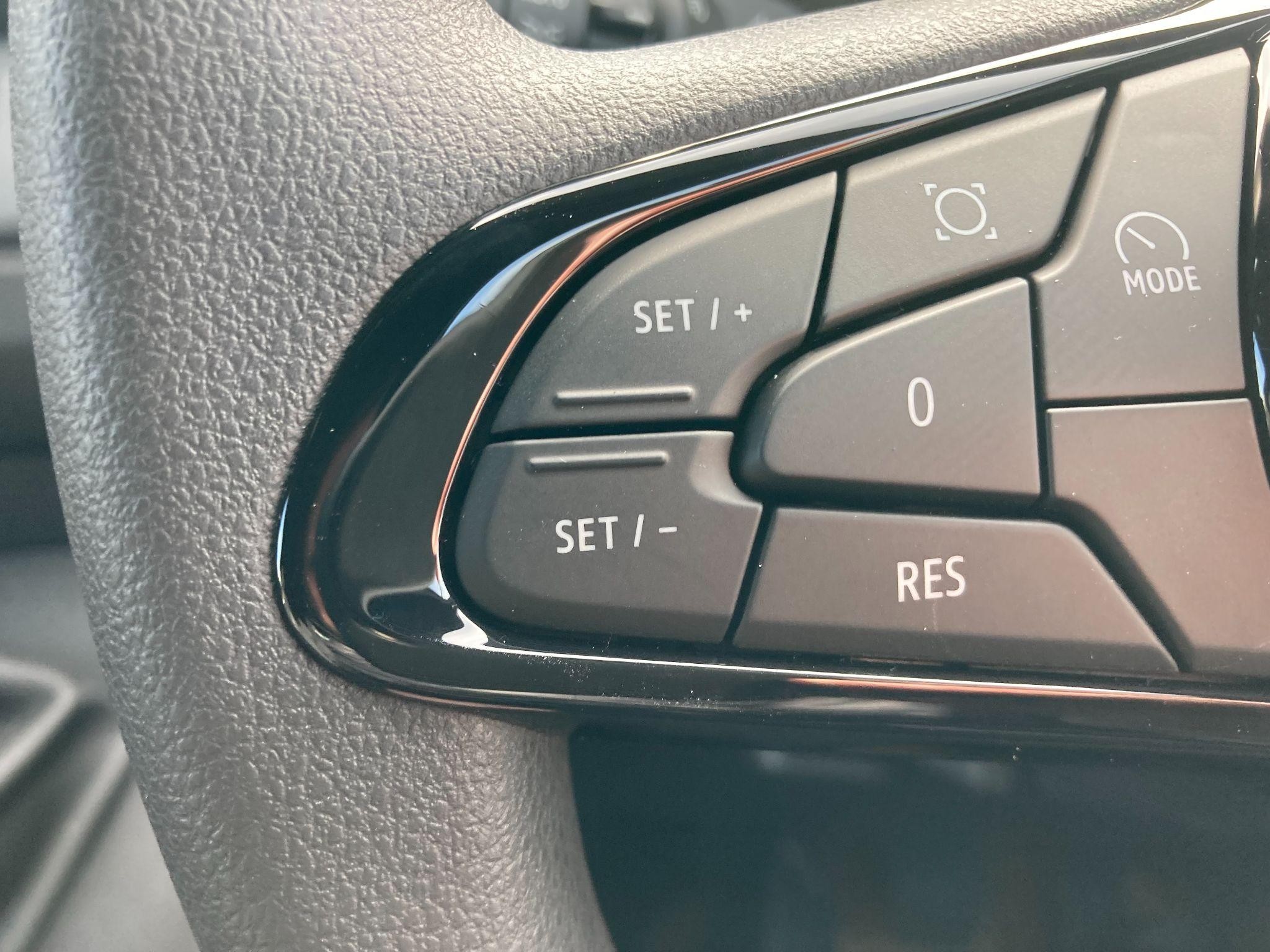 Nissan Interstar Image 16