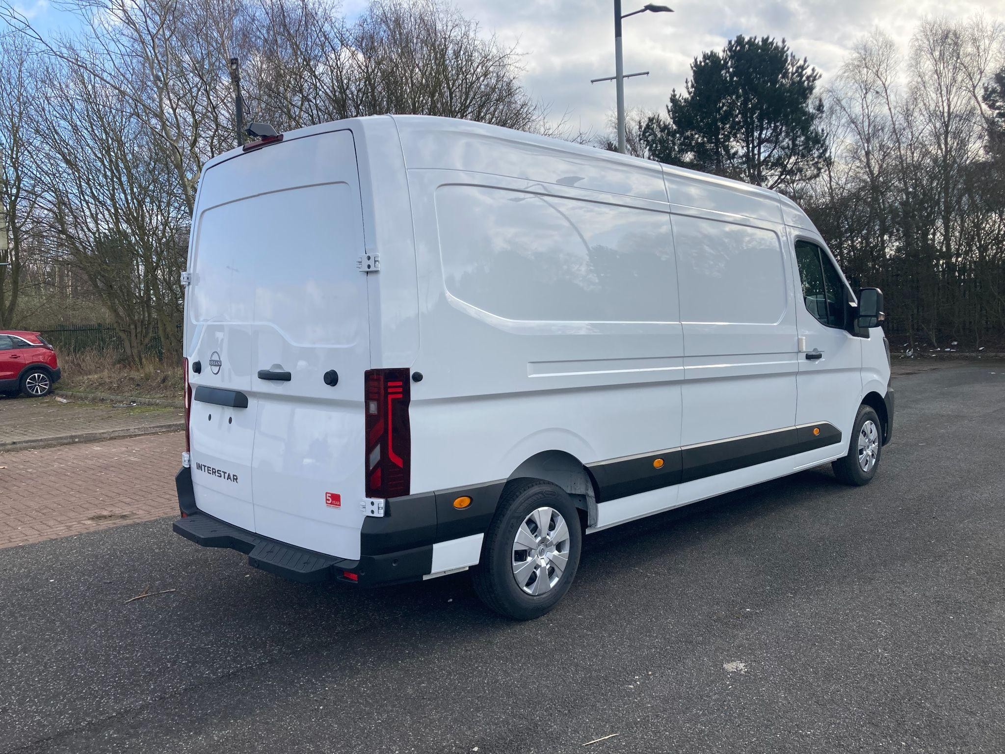 Nissan Interstar Image 7