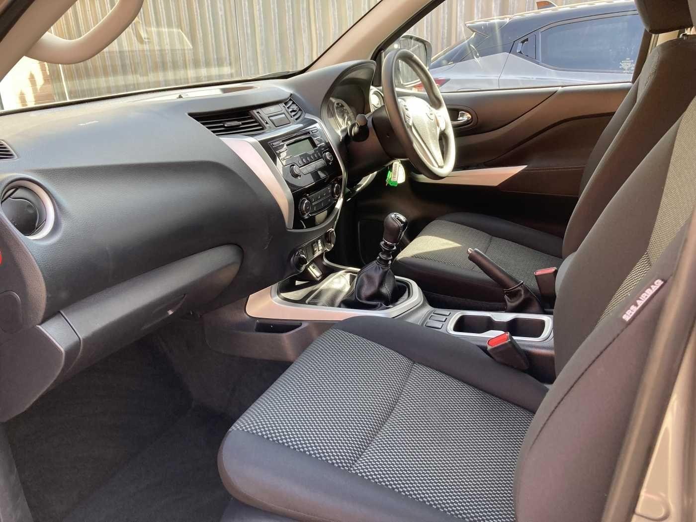 Nissan Navara Image 10
