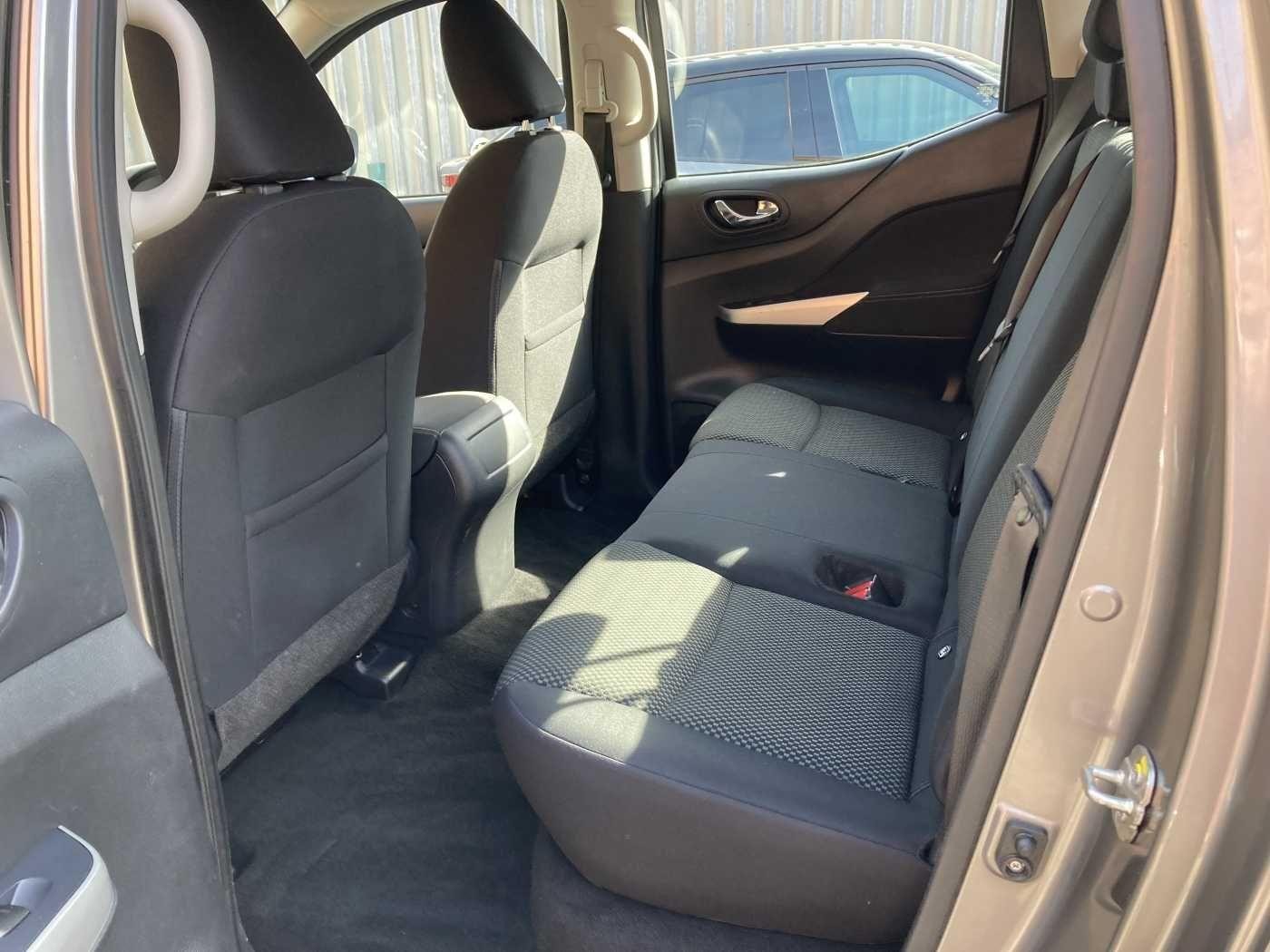 Nissan Navara Image 11