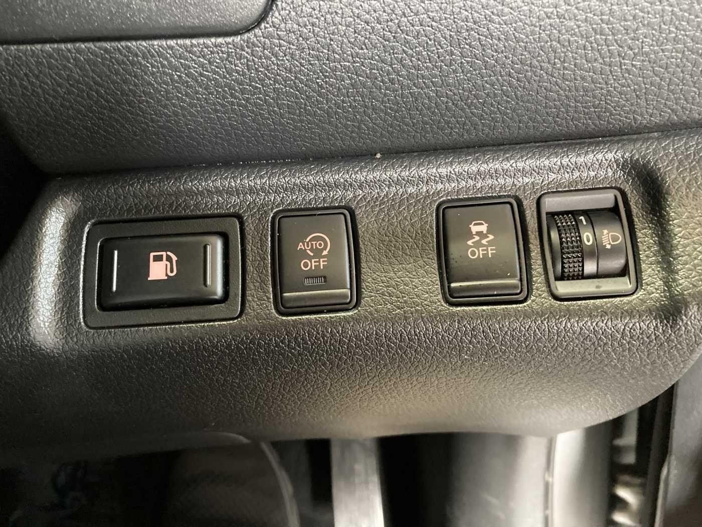 Nissan Navara Image 36