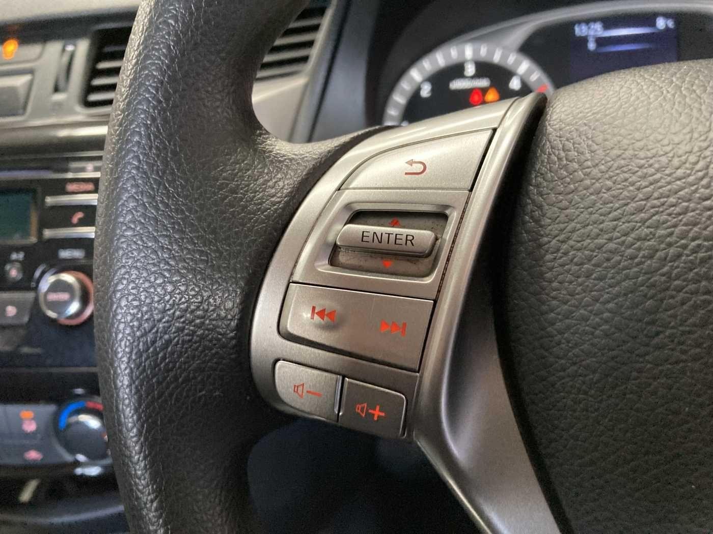 Nissan Navara Image 38