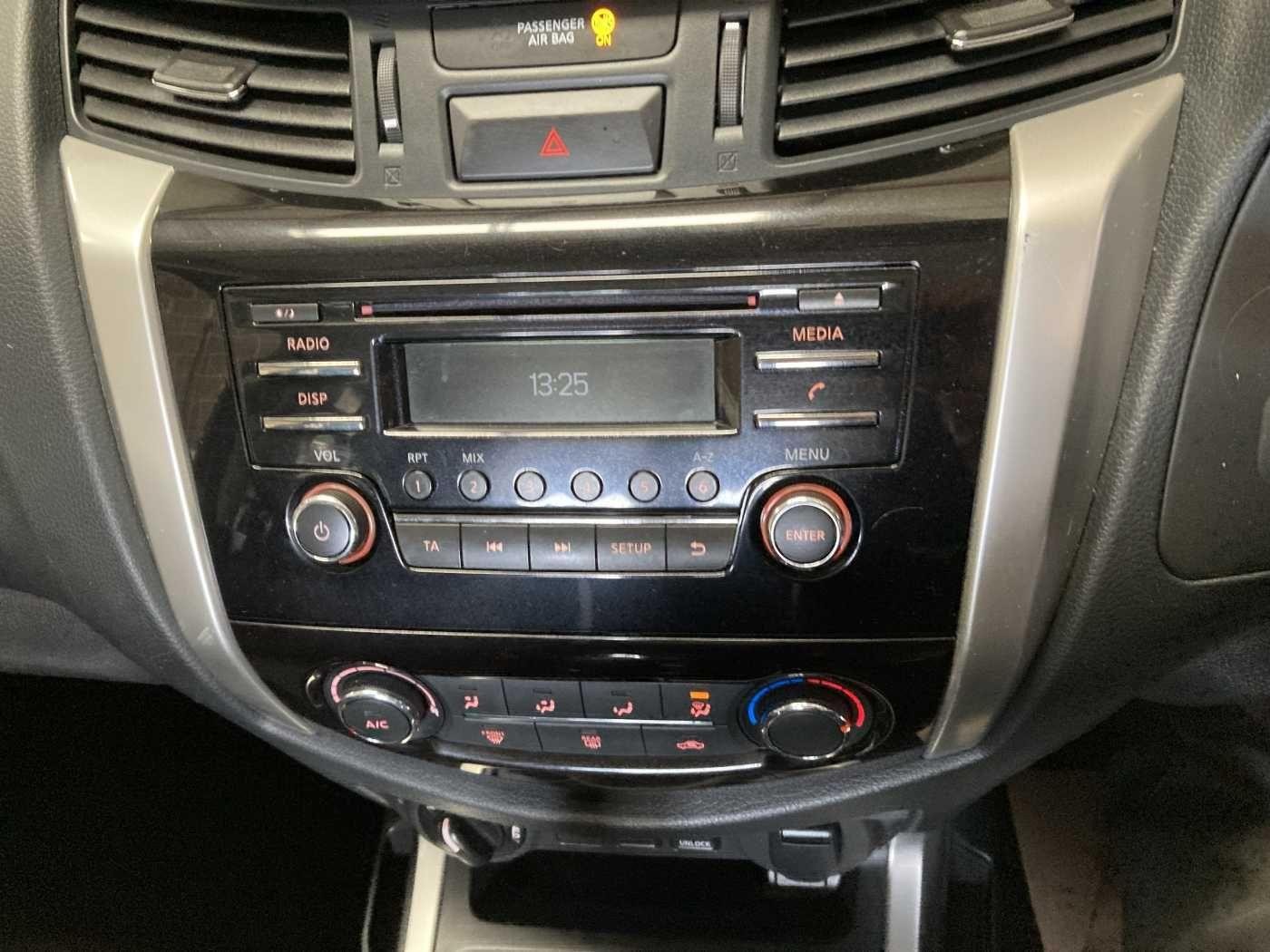 Nissan Navara Image 41