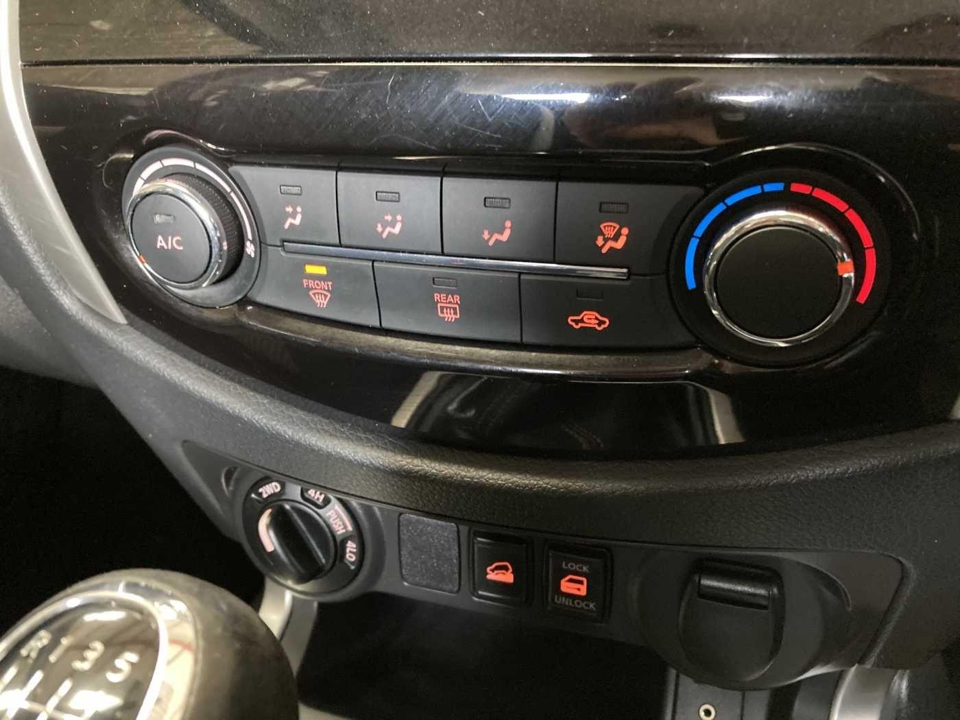Nissan Navara Image 42