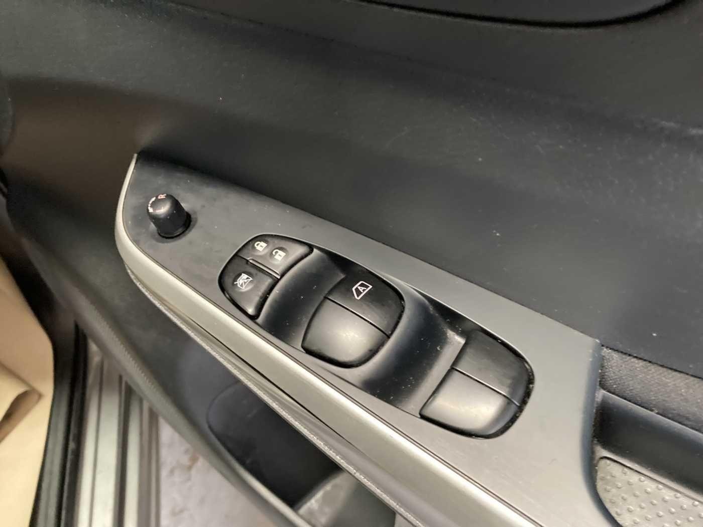 Nissan Navara Image 47