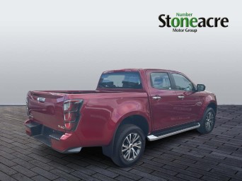 Isuzu D-Max DL40 1.9 TD DL40 Auto 4WD Euro 6 (s/s) 4dr null Image 3