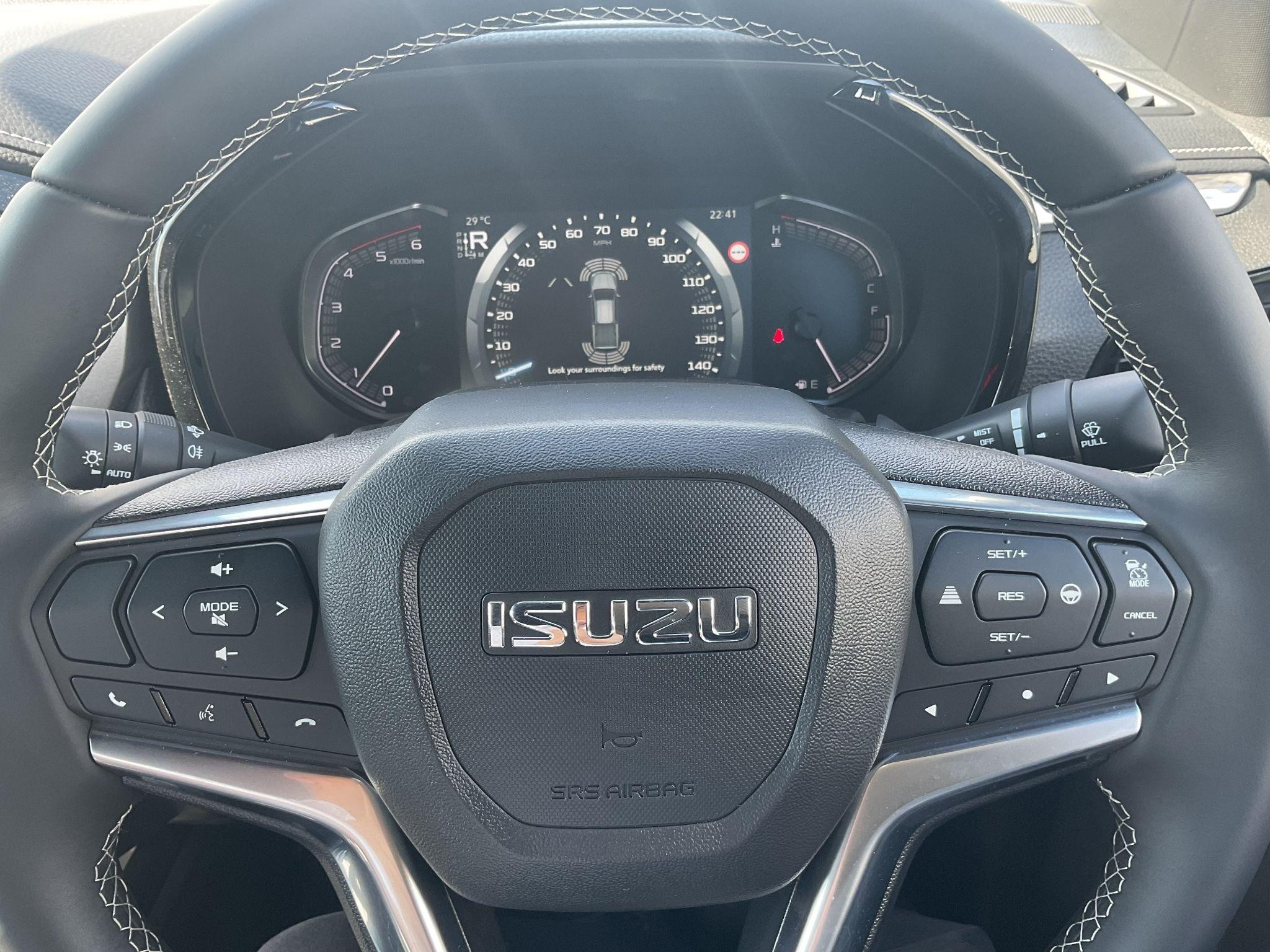 Isuzu D-Max DL40 Image 15