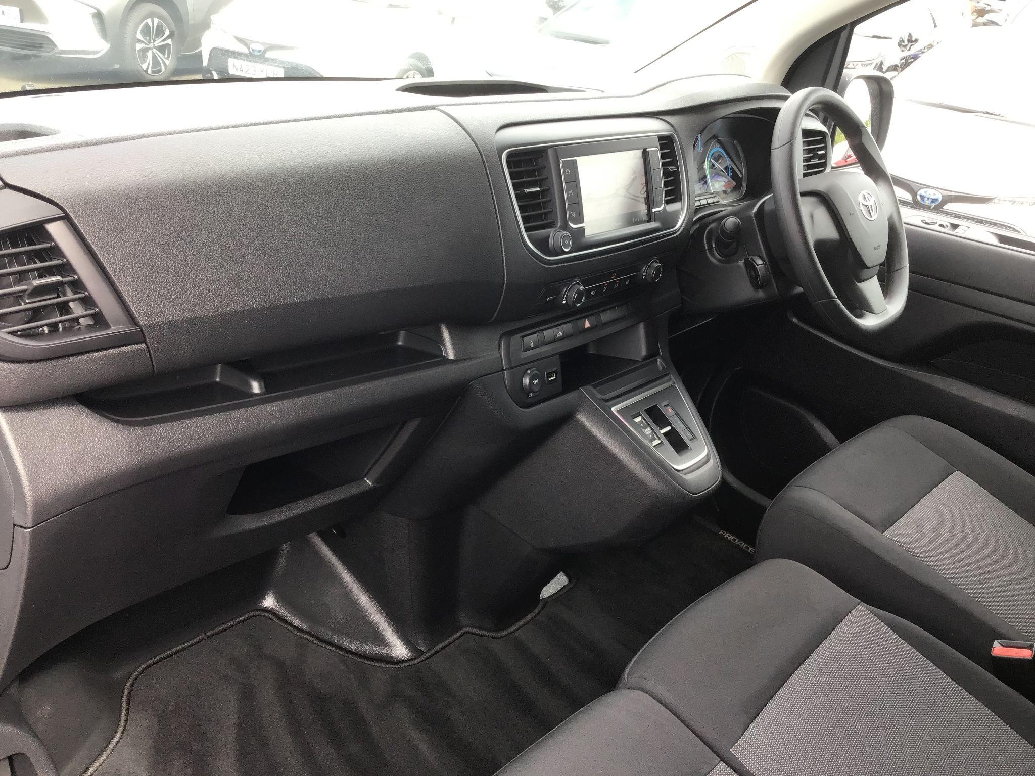 Toyota Proace Image 14