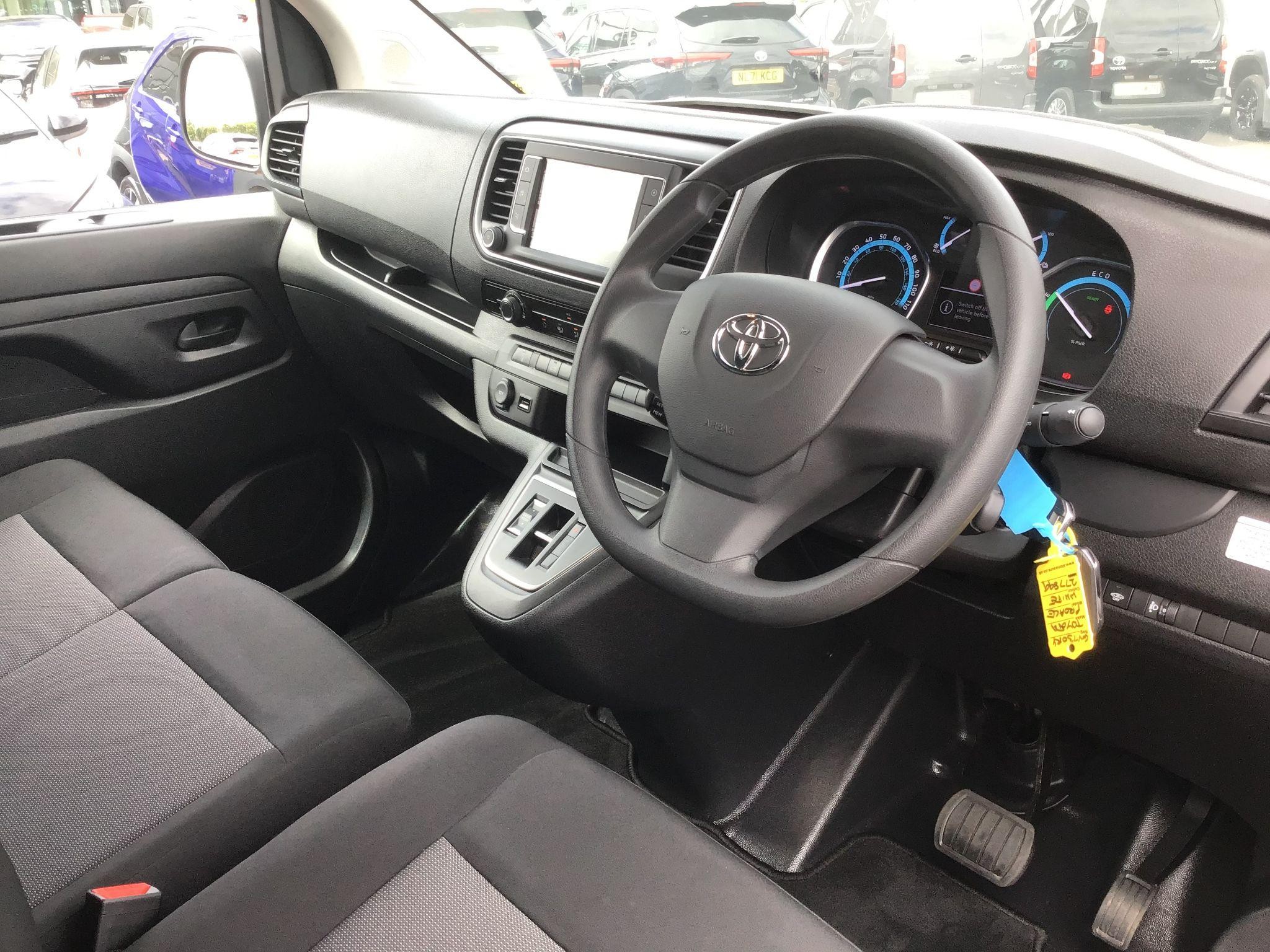 Toyota Proace Image 15