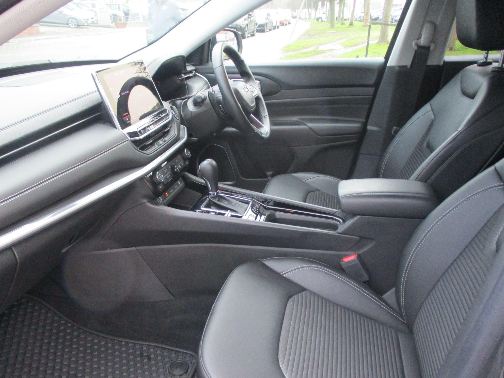 Jeep Compass Image 20