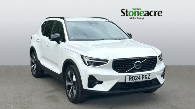 Volvo XC40 2.0 B3P Plus Dark 5dr Auto RO24PGZ Image 1