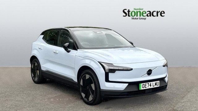 Volvo EX30 Twin Performance 69kWh Plus Auto AWD 5dr OE74LMU Image 1