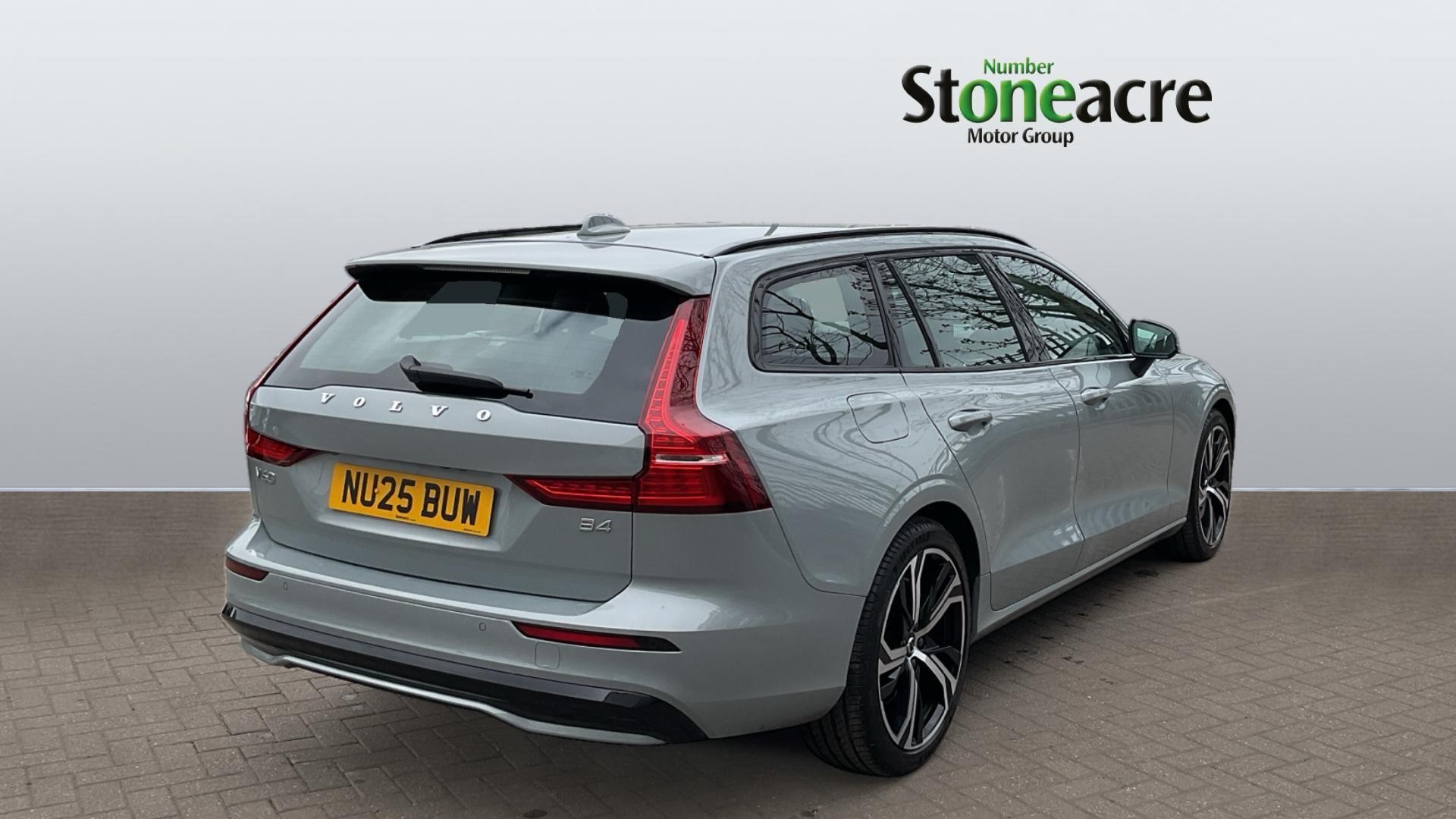 Volvo V60 Image 7