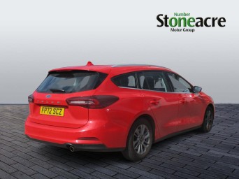 Ford Focus 1.0T EcoBoost Titanium Euro 6 (s/s) 5dr FP72SCZ Image 3