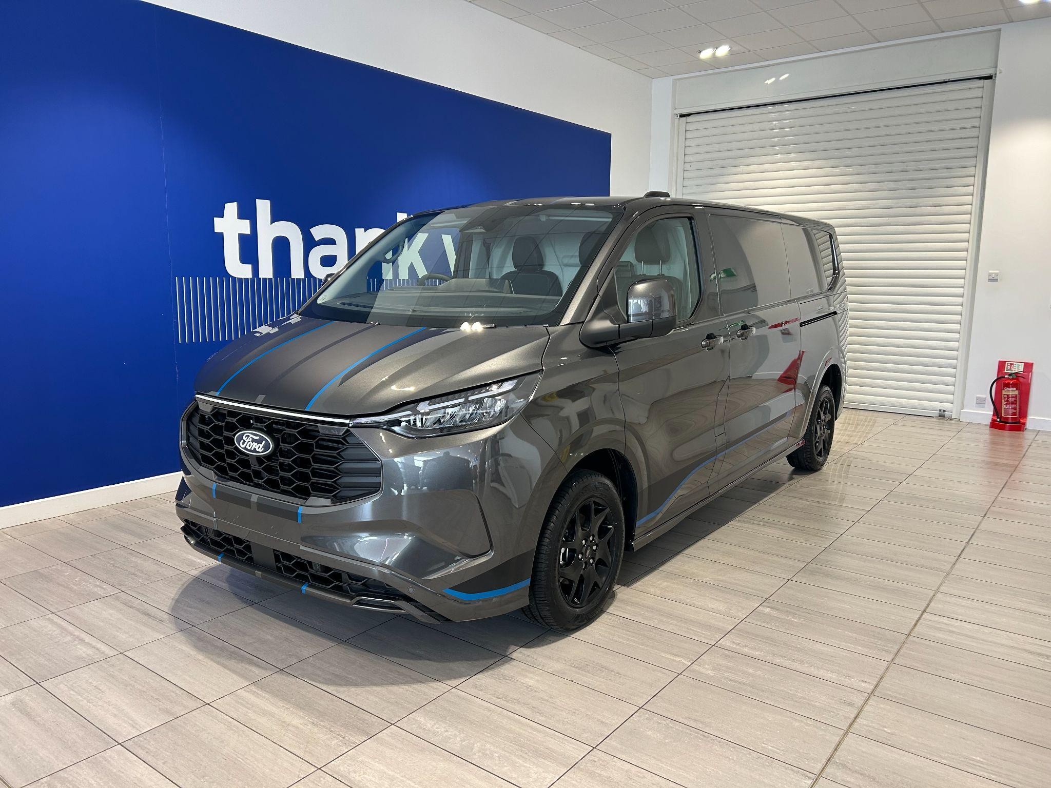 Ford Transit Custom Image 2