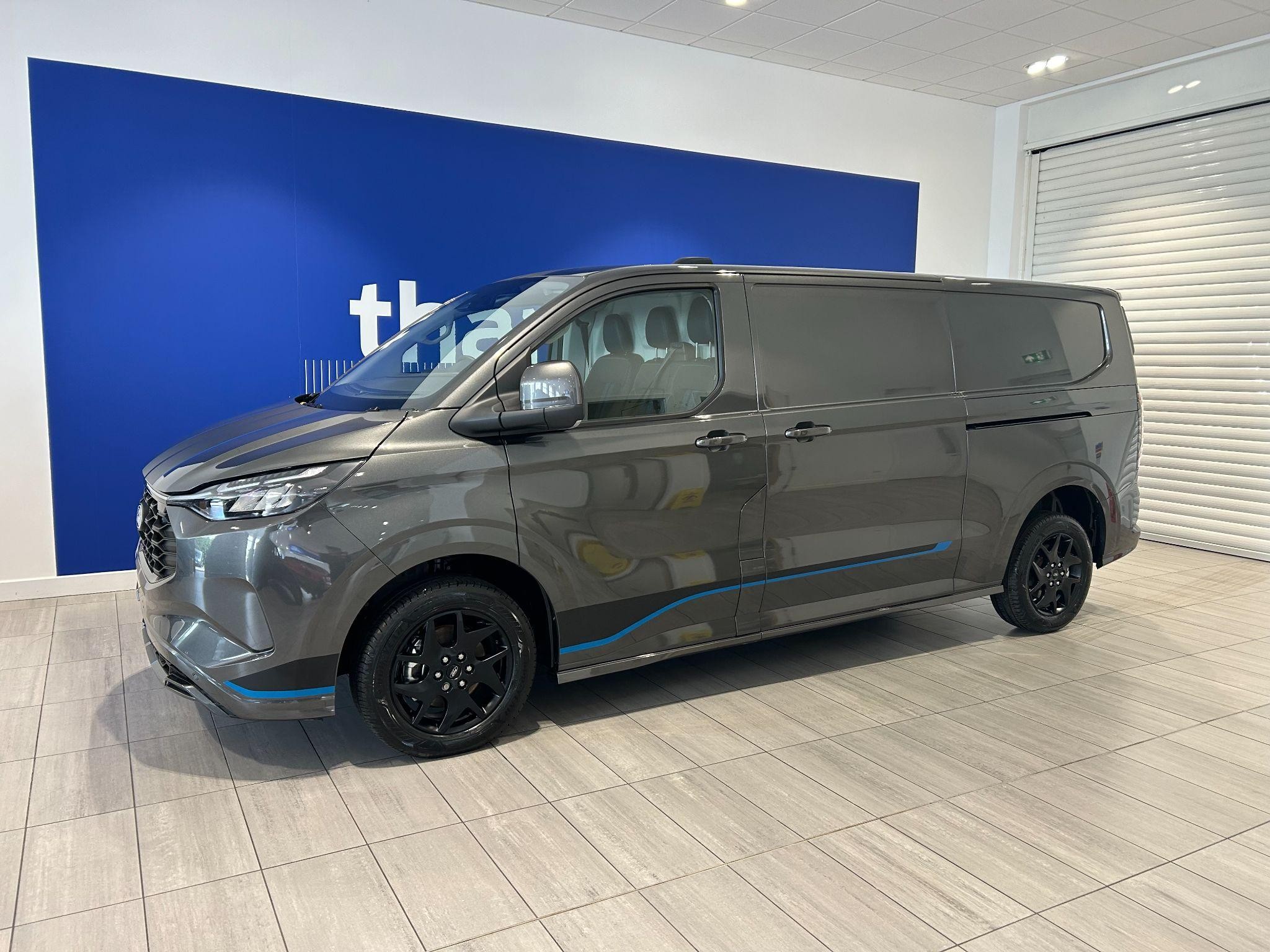 Ford Transit Custom Image 6