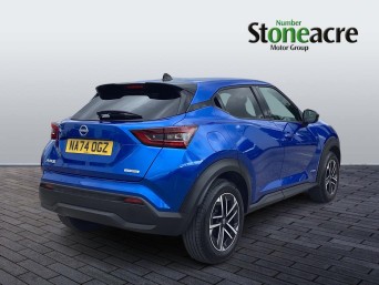 Nissan Juke 1.6 N-Connecta Auto Euro 6 5dr NA74OGZ Image 2